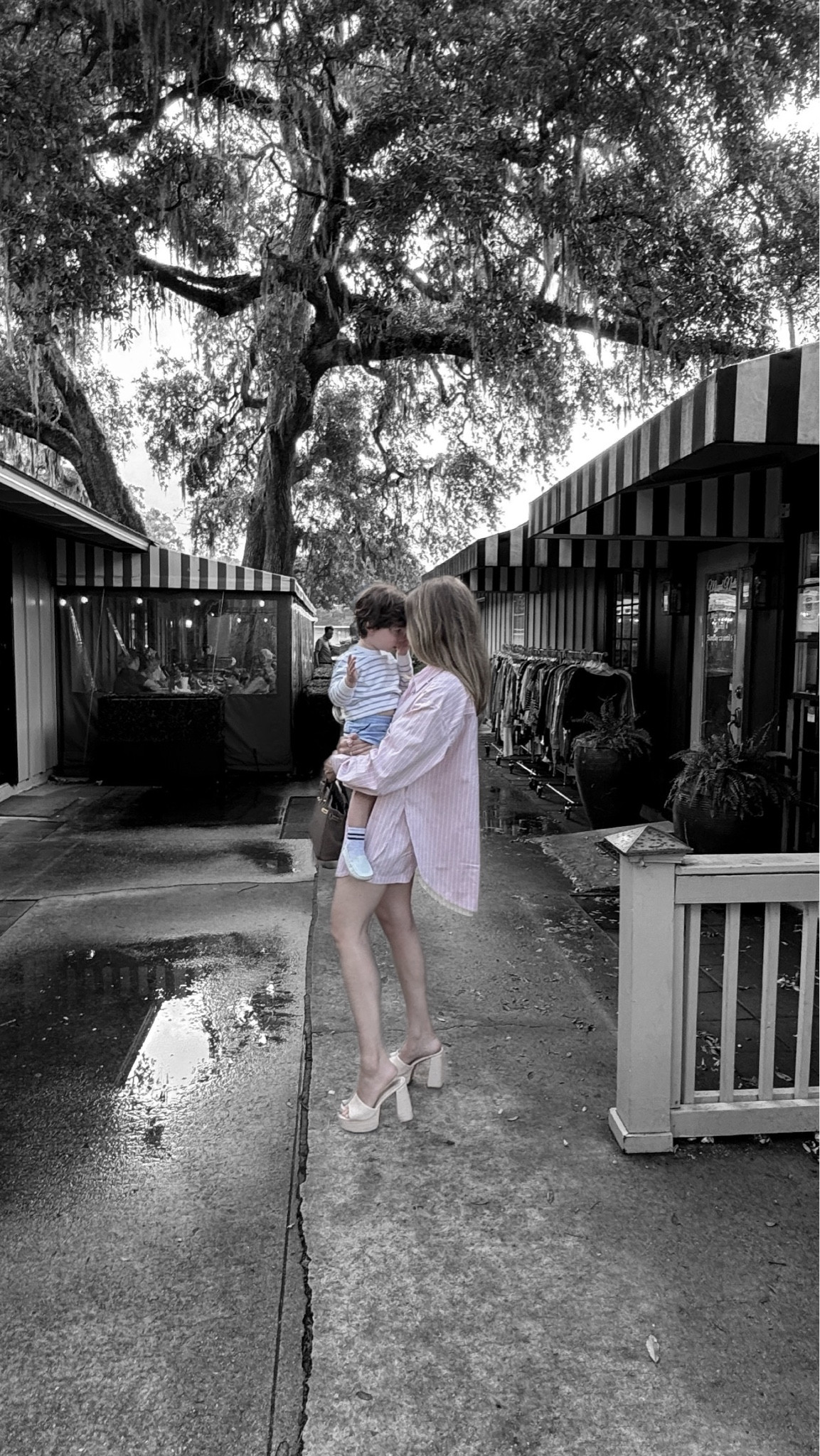 Pizza party! Easy outfit. 