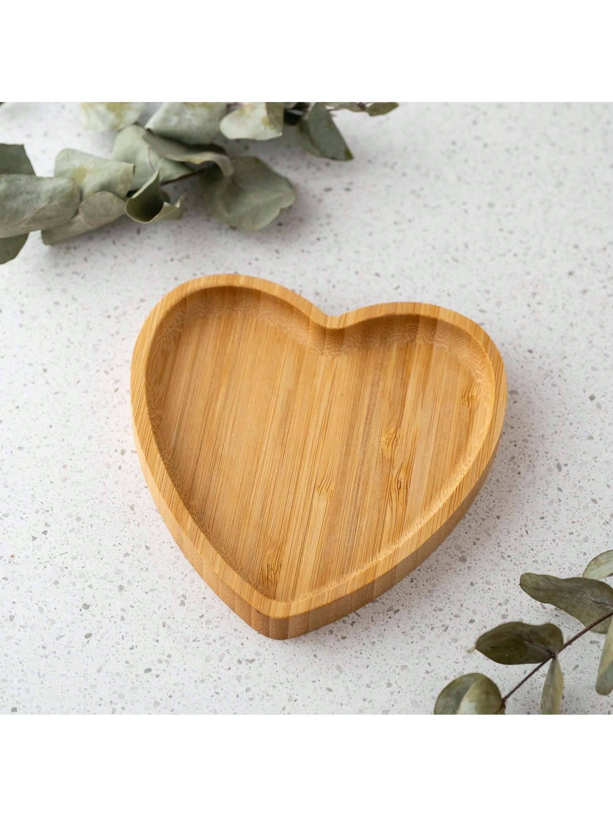 MINI BANDEJA DE BAMBU CORAÇÃO HEART 12,5x12,5x1,5cm | SHEIN
