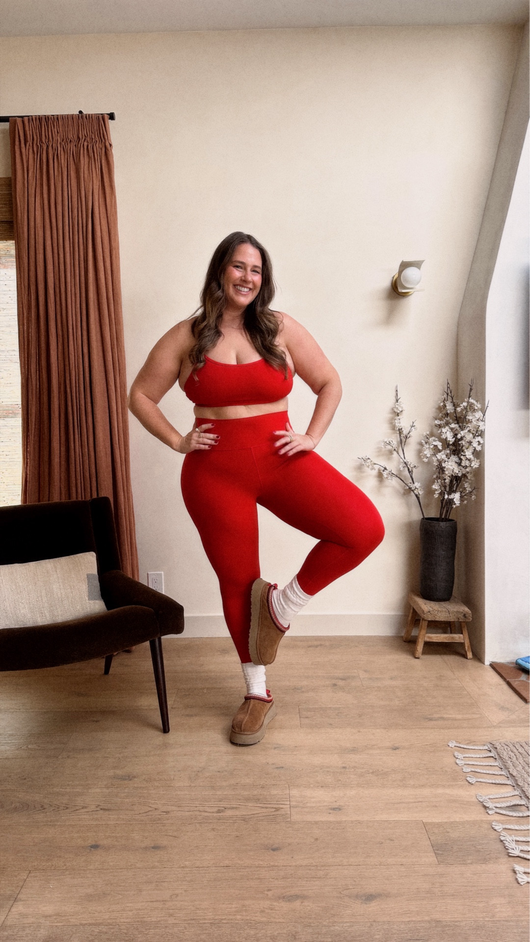 The holidays come with a lot of energy, so I’m choosing softness wherever I can. Quiet mornings, low-impact movement, and the new Cherry AllTheFeels™️ set from @Vuoriclothing have become my go-tos. The BlissBlend™️ fabric feels like a hug and moves through every part of my day—from my mat to errands to coffee catch-ups.
#vuoripartner 

#LTKActive #LTKHoliday #LTKMidsize