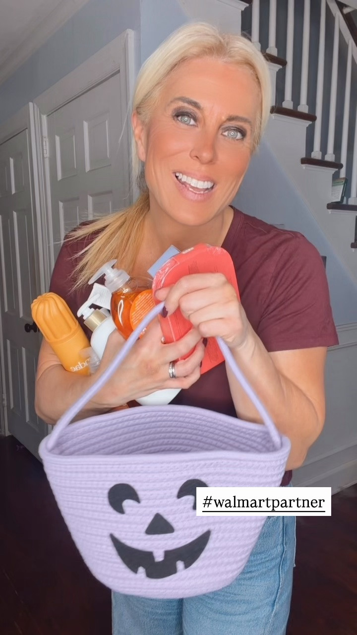 #WalmartPartner I thought it would be fun to make my sister a Halloween Beauty Boo Basket filled with all of her favorite beauty products and beauty brands. Walmart.com has an extended assortment online, more than what you’ll find in store and I got some great beauty goodies for her! You’ll be so excited to see the beauty assortment! I also think this is going to be a new tradition for me with her, it’s never too late to start something new! @Walmart #ad ￼
