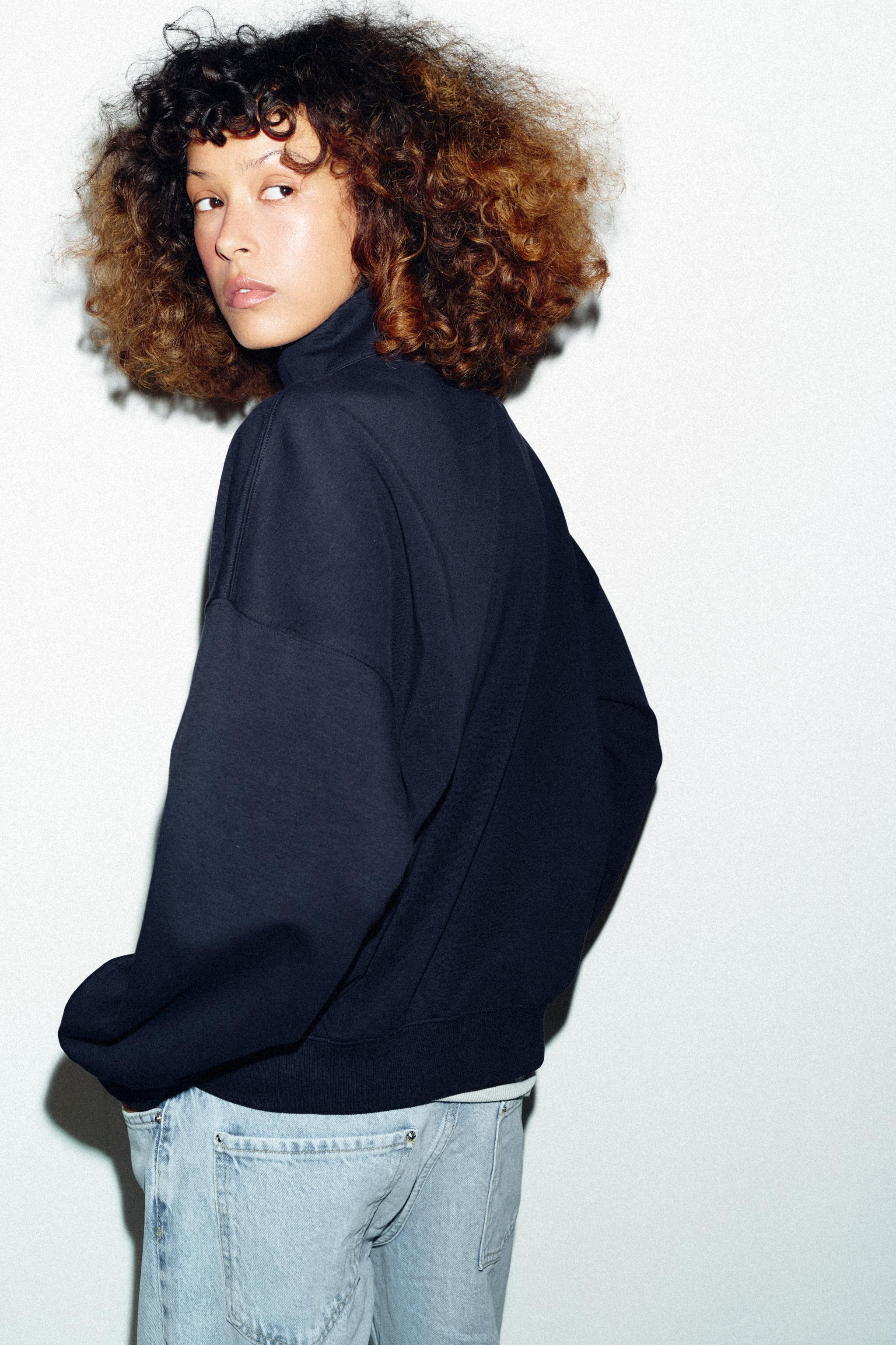 OVERSIZE ZIP-UP SWEATSHIRT | Zara FR