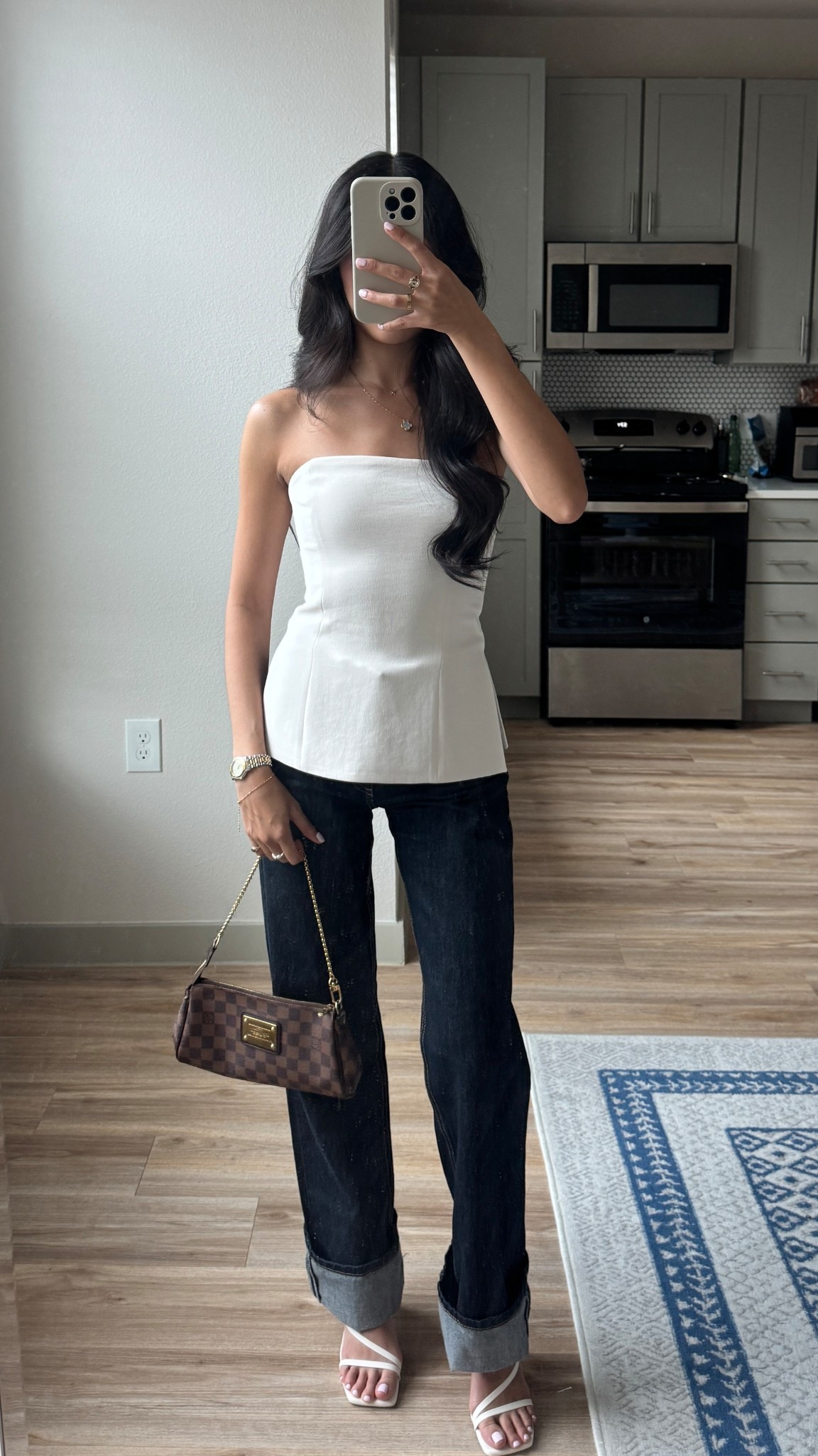 jeans and a cute top always ✨

going out, dinner outfit

#LTKStyleTip #LTKSeasonal #LTKFindsUnder100
