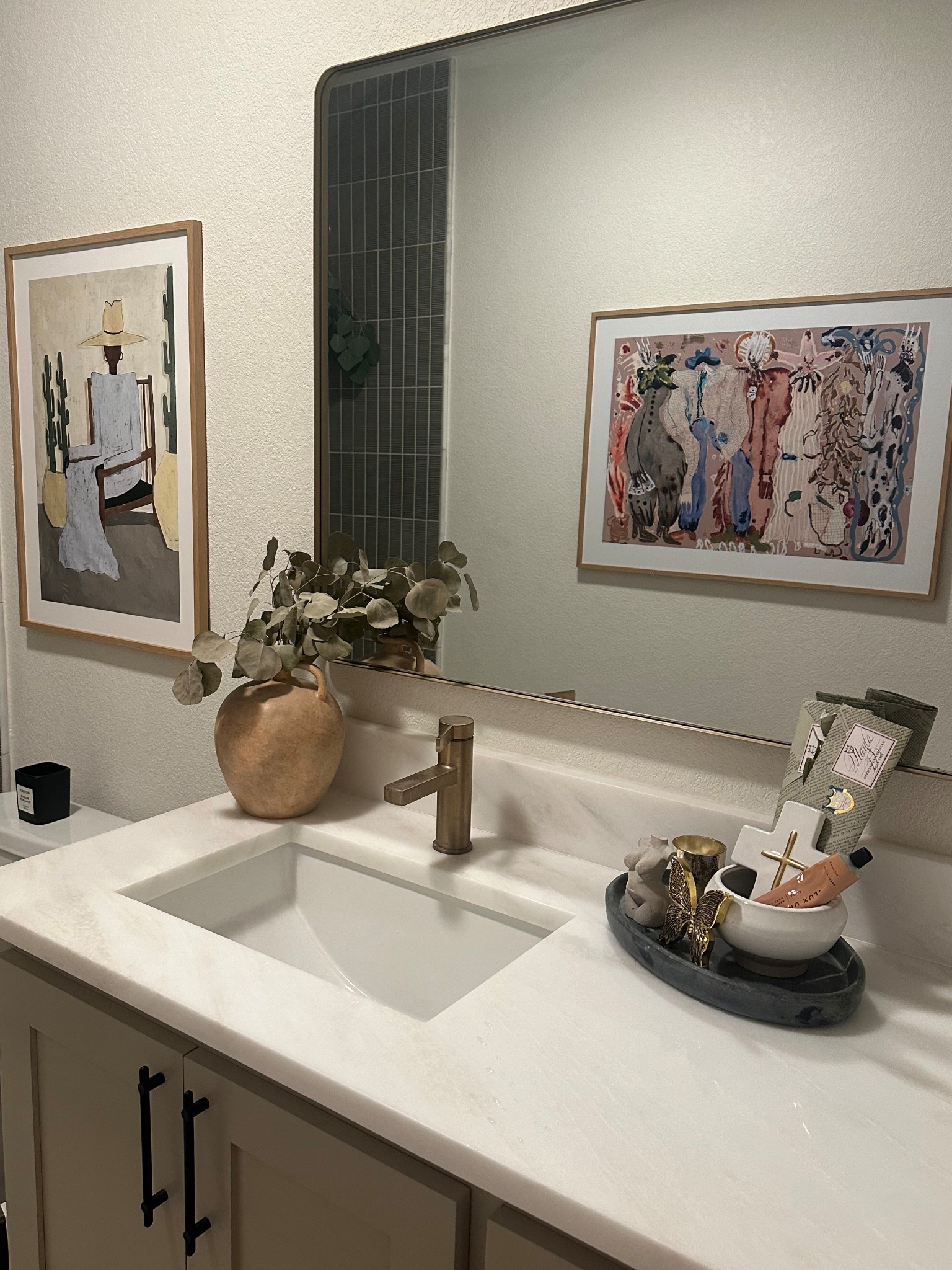 I love this new art in our guest bathroom 

#LTKHome