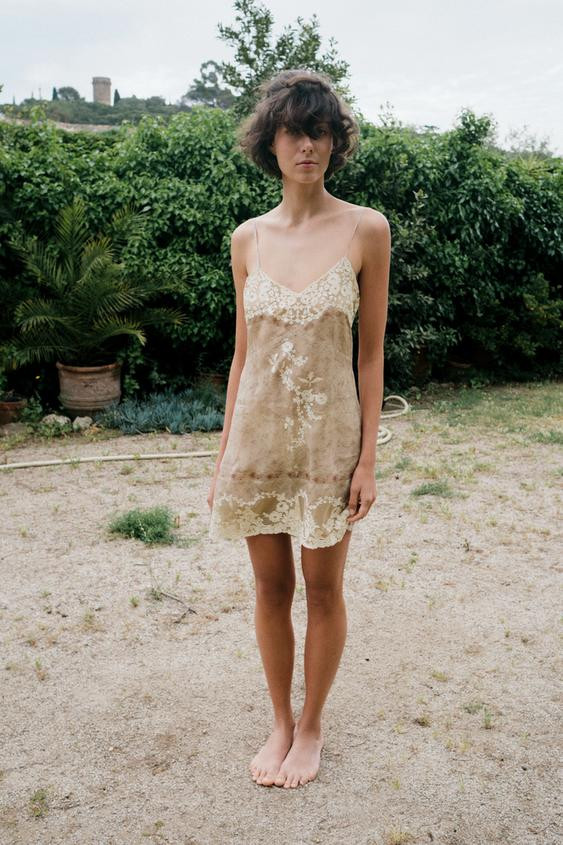 PRINTED ORGANZA DRESS WITH EMBROIDERY | Zara US