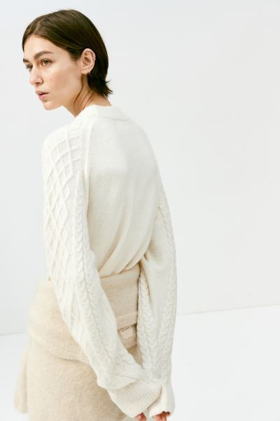 Cable-knit jumper - Cream - Ladies | H&M GB | H&M (UK, MY, IN, SG, PH, TW, HK)