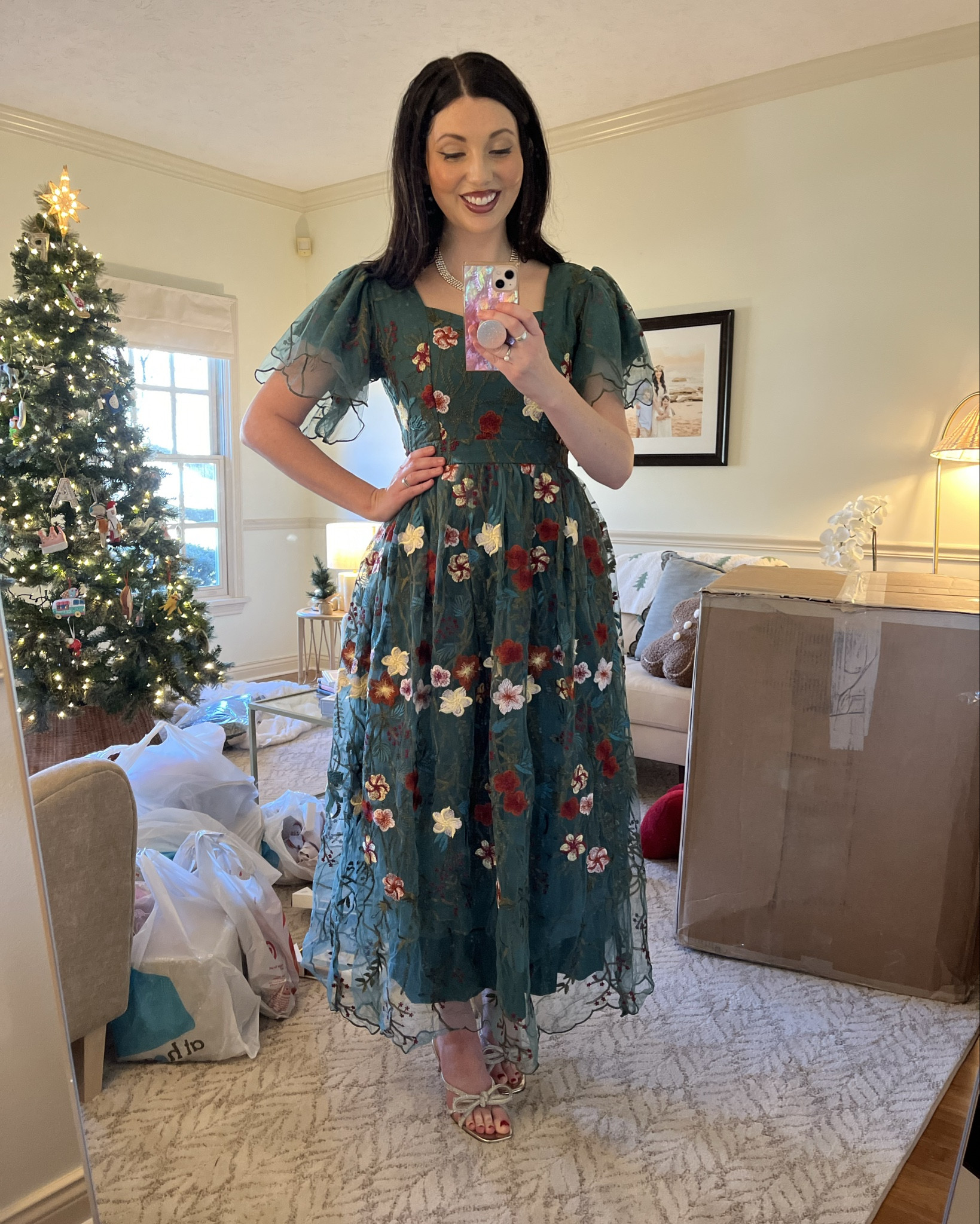 Swipe to see the Princess of Christmas, reporting for duty! 🎄🎁 We are also going to all collectively ignore the bags of Christmas decor and giant box with a dining chair inside of it…



#LTKSeasonal #LTKFamily #LTKHoliday
