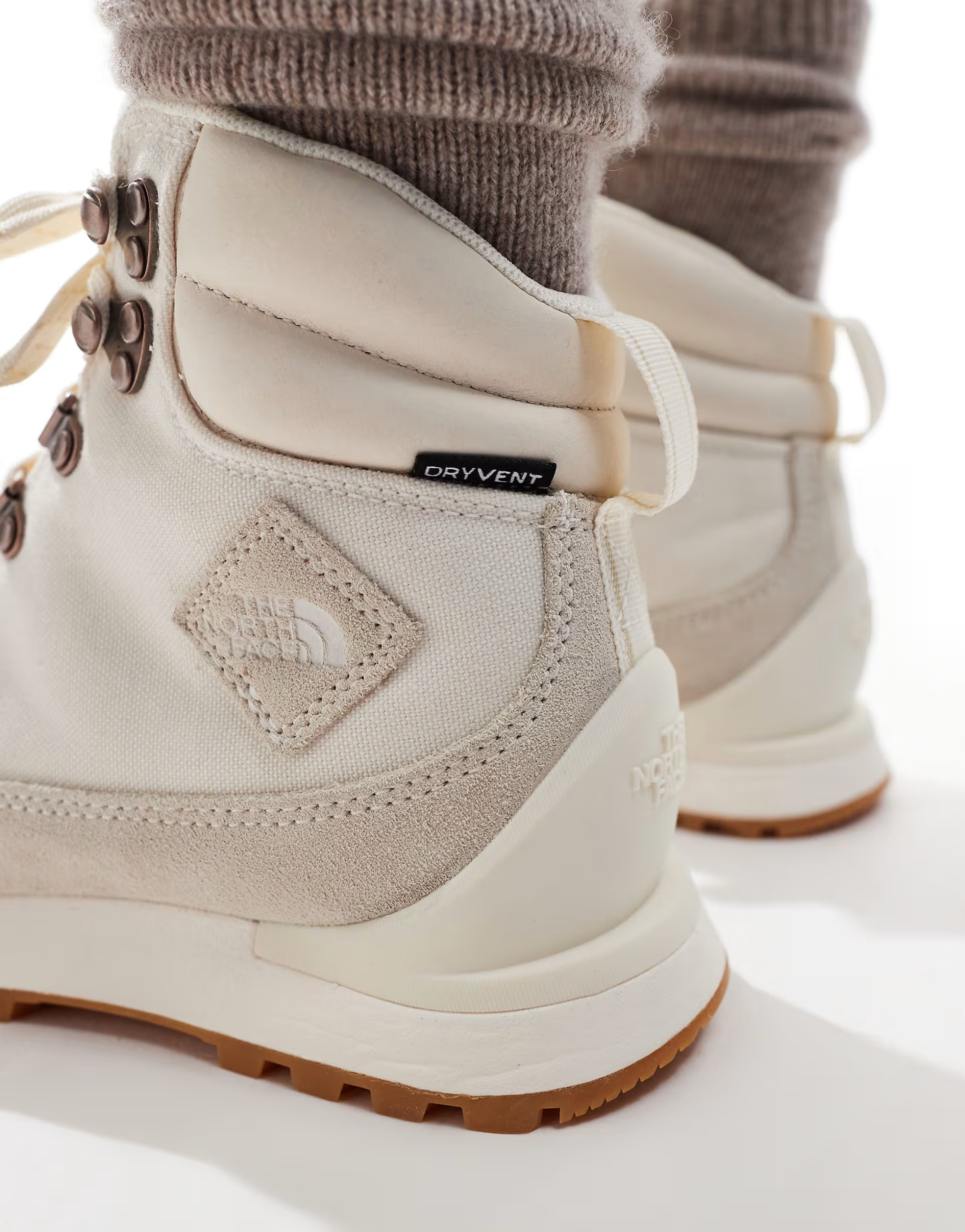 The North Face - Back-To-Berkeley IV - Waterbestendige wandelschoenen in gebroken wit | ASOS (Global)
