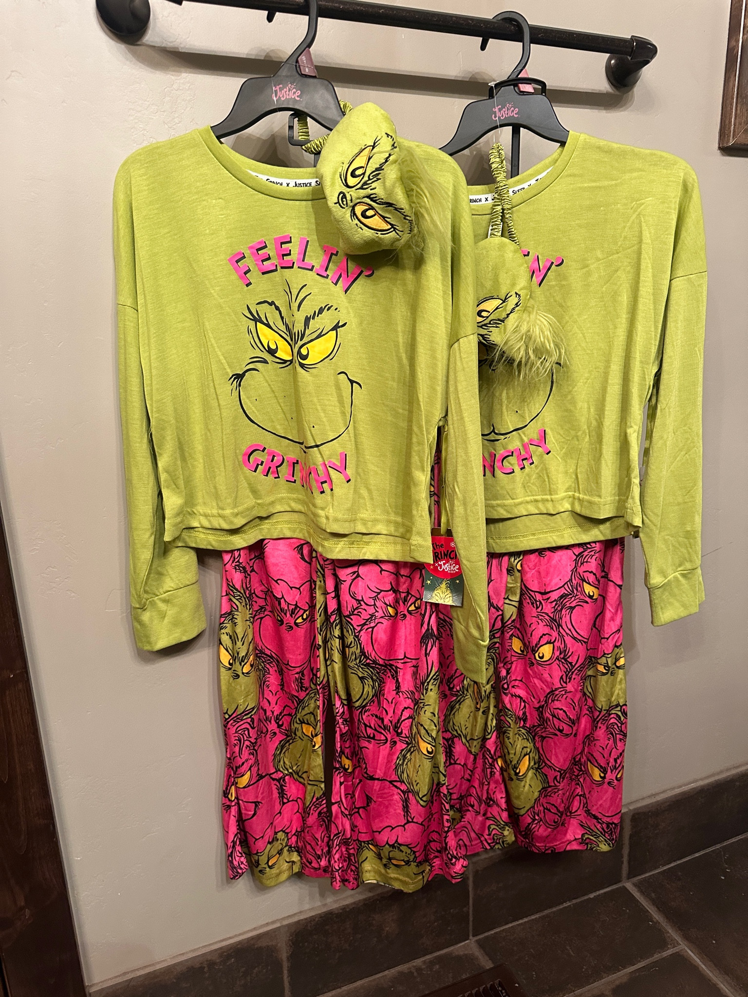 Girls Grinch Christmas pajamas from Walmart


Holiday pajamas
Walmart finds
Girls fashionn

#LTKHoliday #LTKGiftGuide #LTKKids