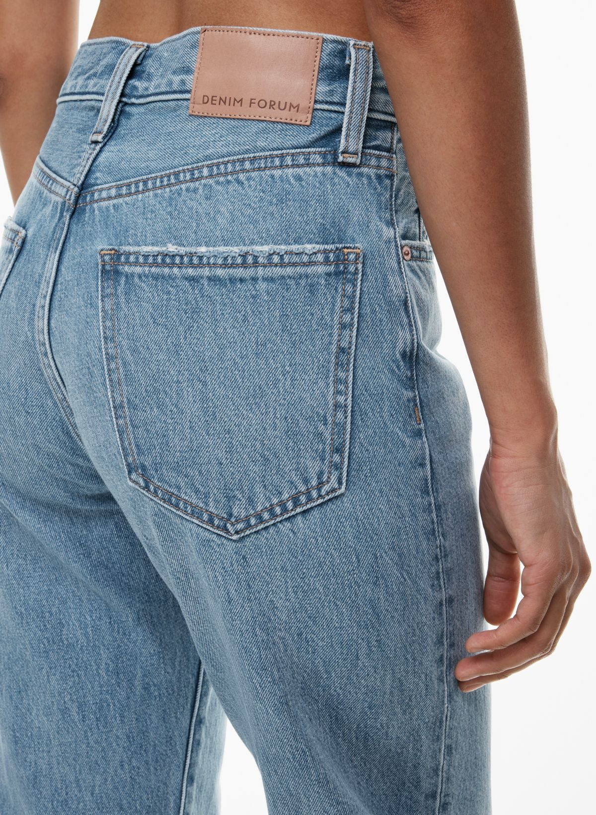 THE '90S MARLO HI-RISE BAGGY JEAN | Aritzia