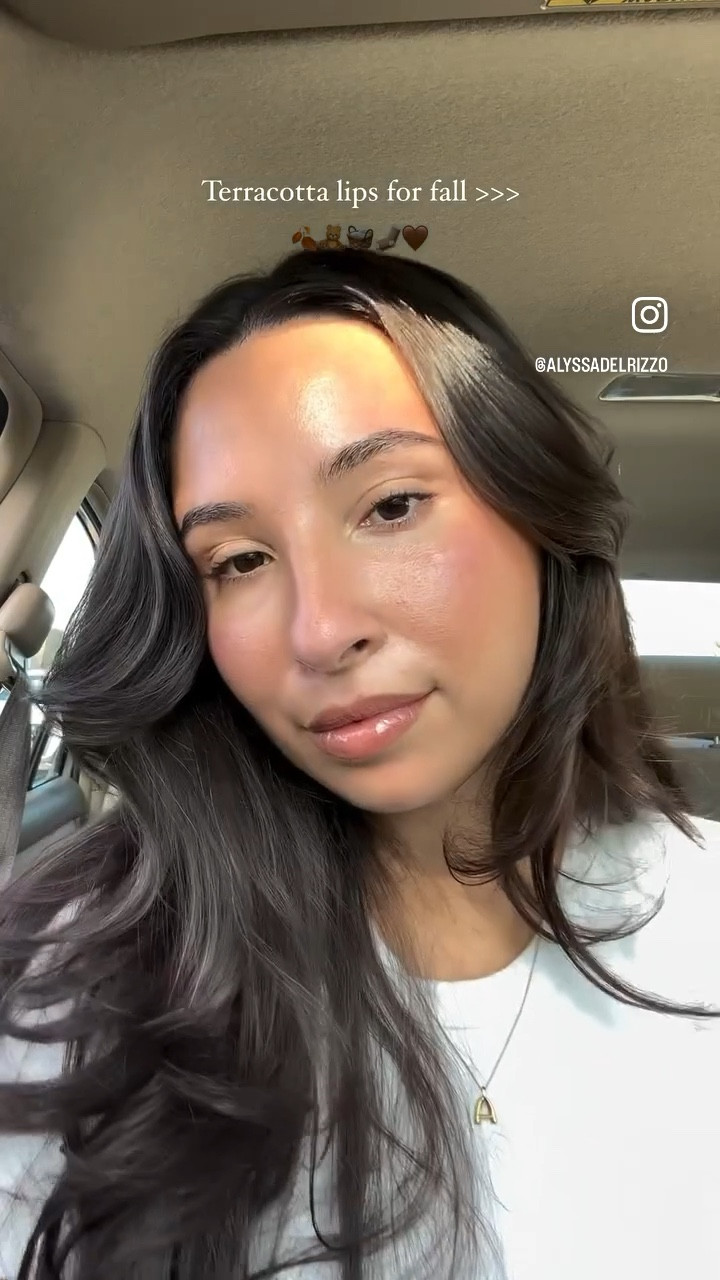 Terracotta lips for fall >>>

Another lip combo I can’t stop wearing🙂🍂🧺🧸🧦🤎

#LTKbeauty #LTKautumn