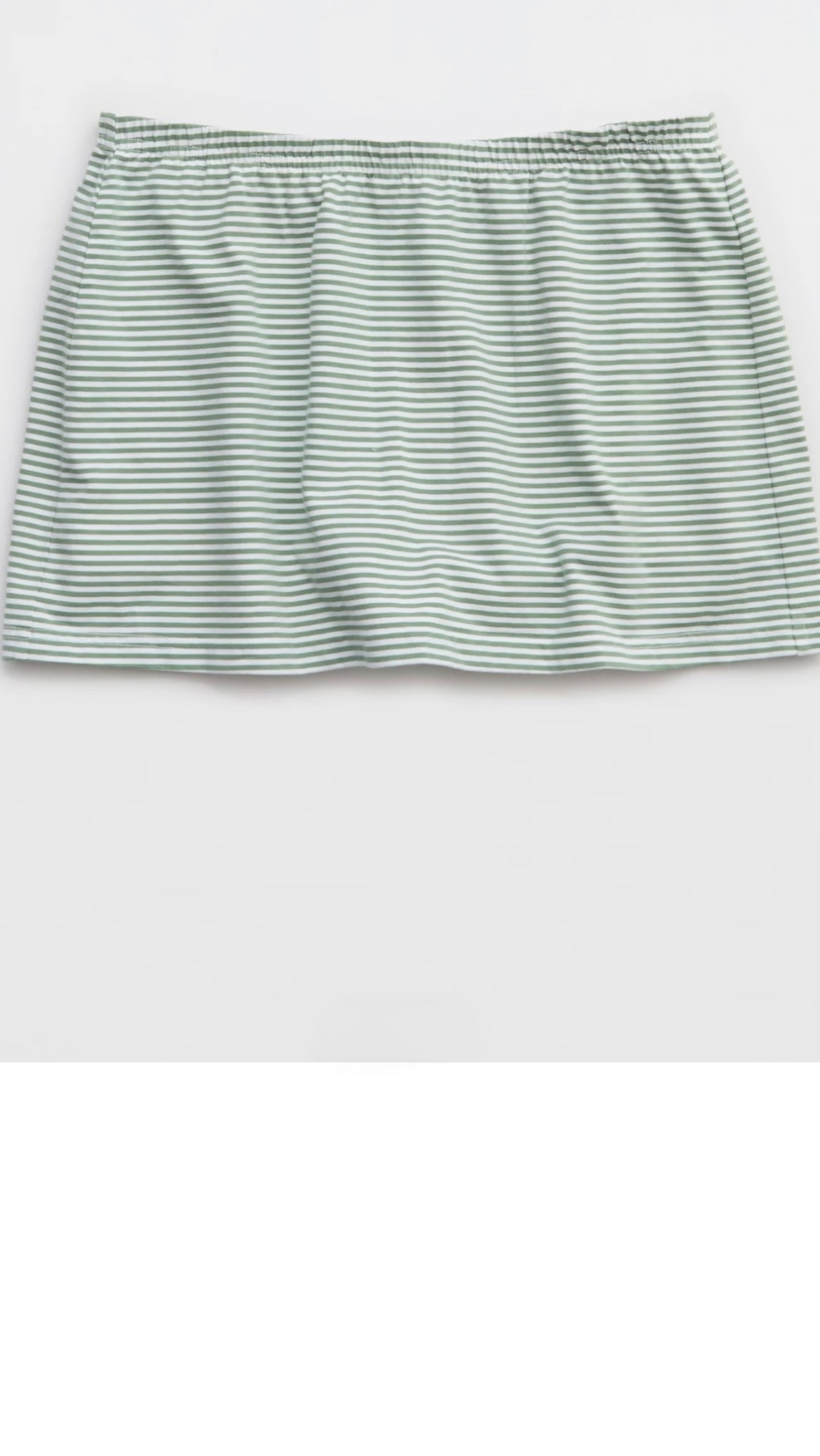 This with a graphic tee!! I got XS