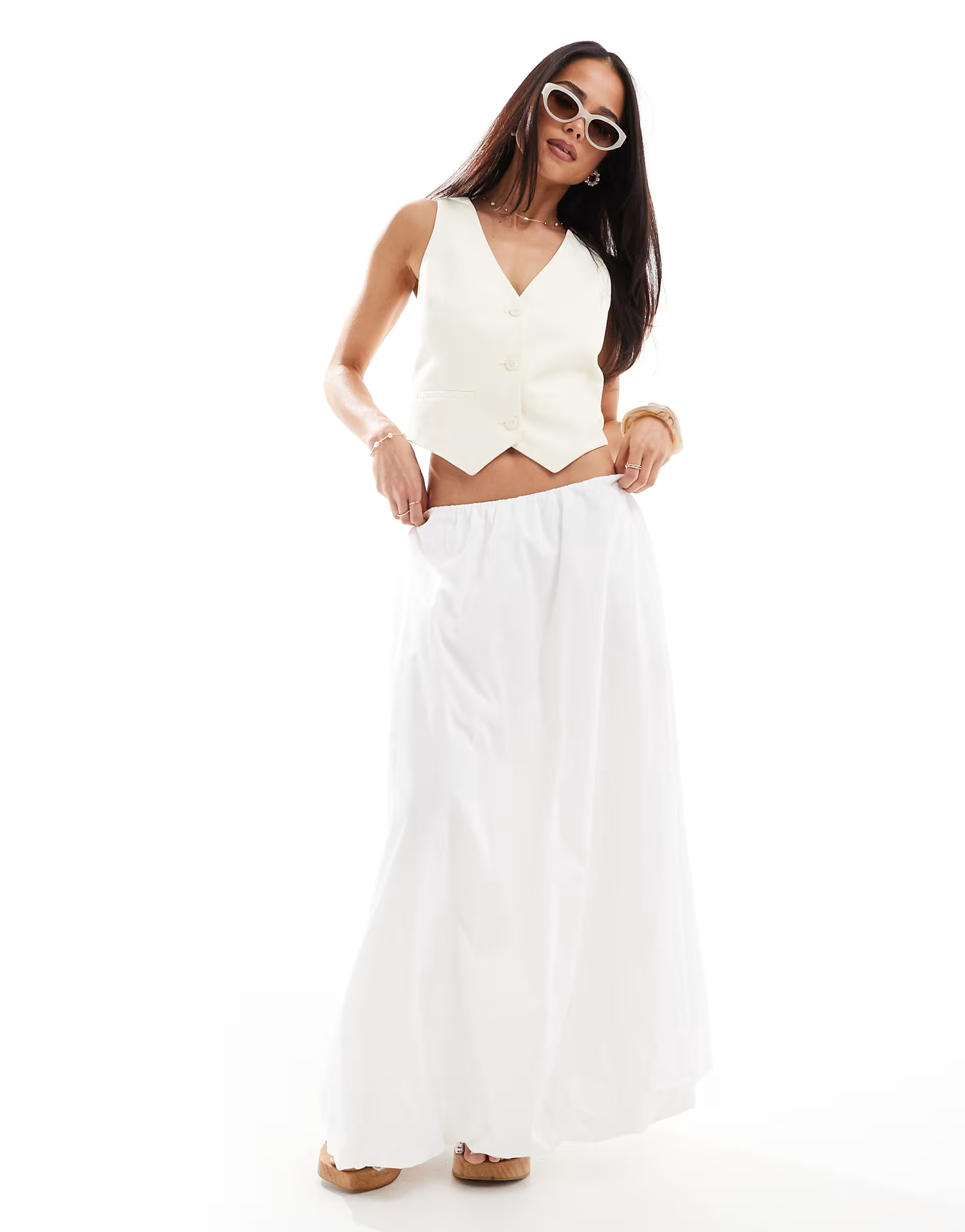 Stradivarius bubble hem midi skirt in white | ASOS | ASOS (Global)