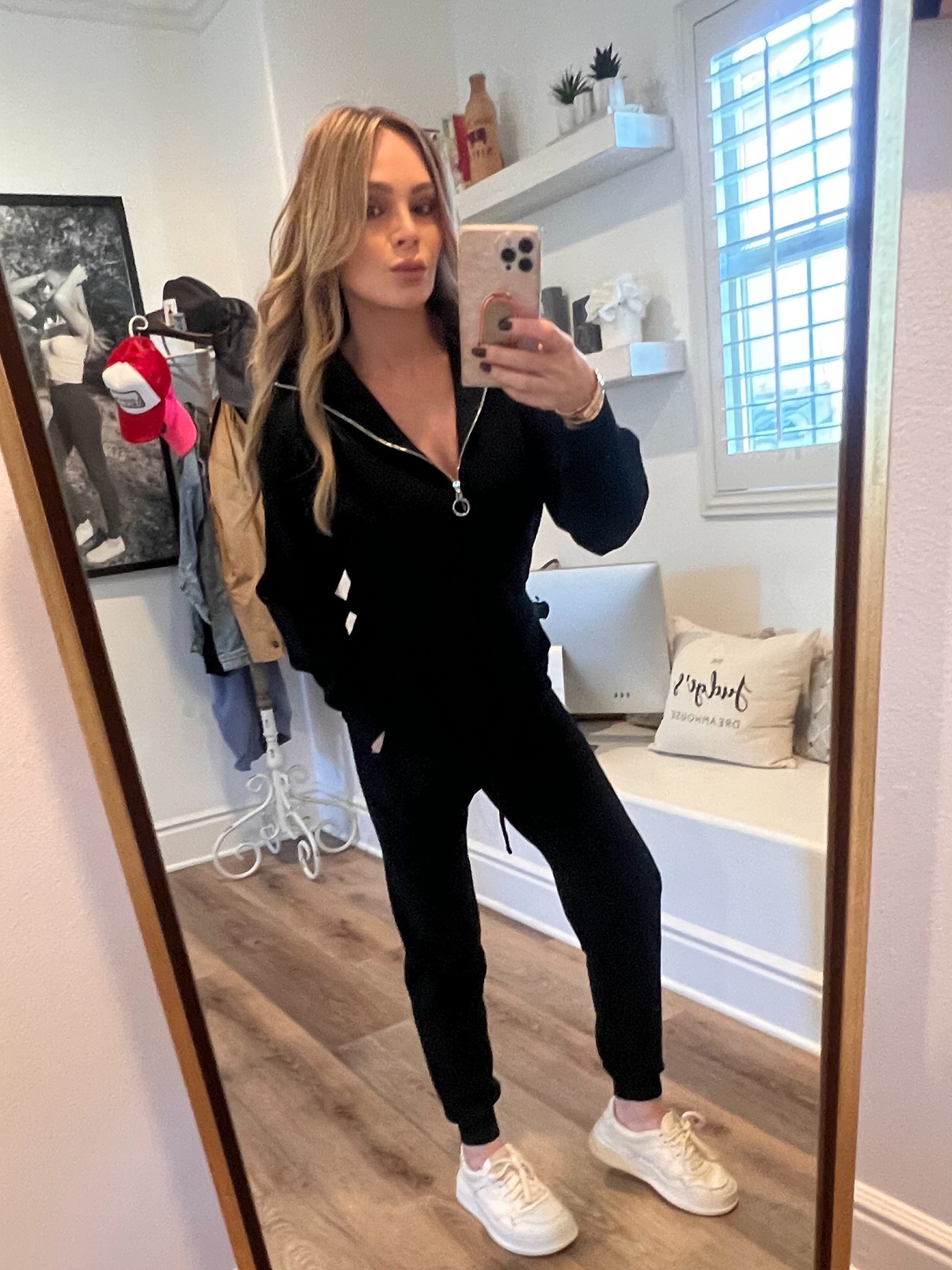 Warning: dangerously comfy. 🖤

#LTKootd #LTKCyberWeek