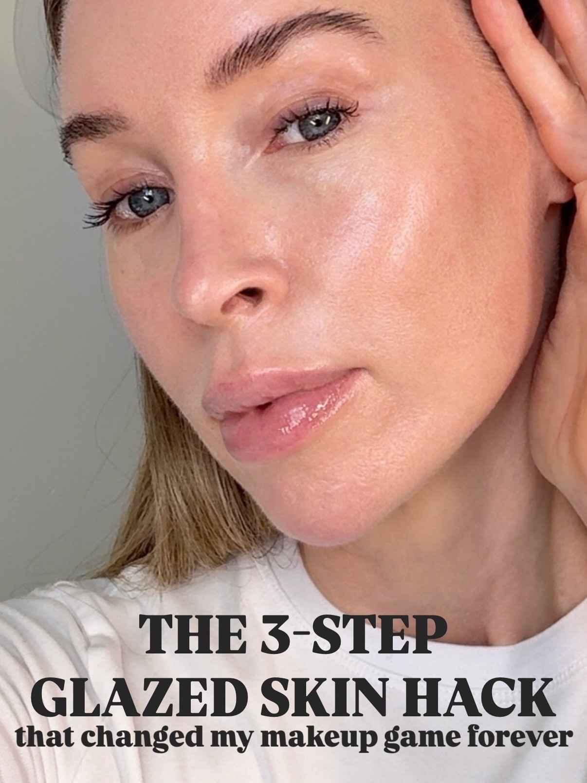 This is the ultimate Korean glazed skin hack if you want a flawless make up base that actually lasts! 

1️⃣ Prep skin with the essence and then the mist
2️⃣ Mix your usual foundation with a few drops of the essence and apply, I love to apply with fingers then use a beauty sponge to blend out
3️⃣ Spray the mist over 

It’s that simple, I promise the most gorgeous glazed skin base all day! 