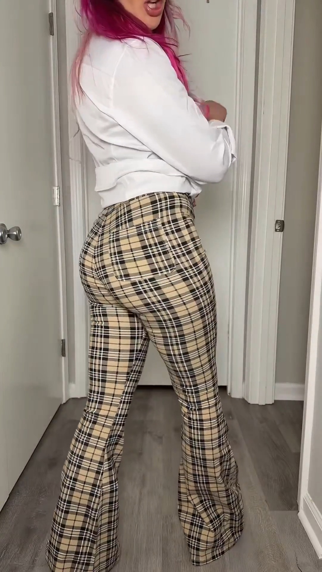 The ultimate pants that are not only spot on fashion wise but the comfortableness?!!!  Willow Boutique flares are life im telling you 

#LTKTall #LTKSaleAlert #LTKootd