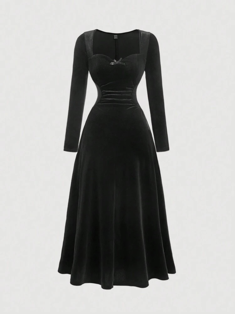 SHEIN MOD Plus Size Square Neck Ruched Bodice Cinched Waist Long Sleeve Velvet Black Dress,Black ... | SHEIN