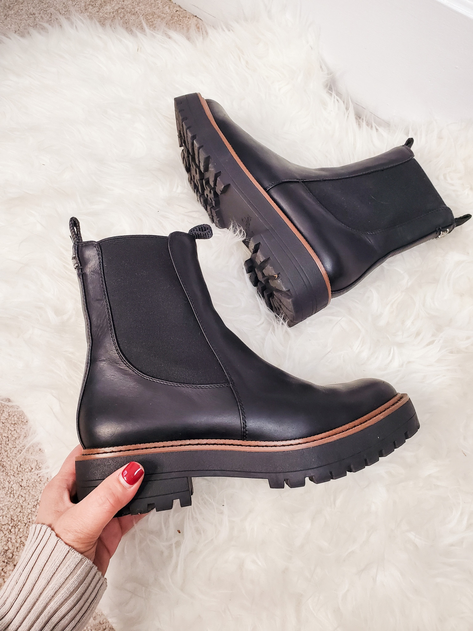 Hush puppies lindsi deals bria chelsea boots