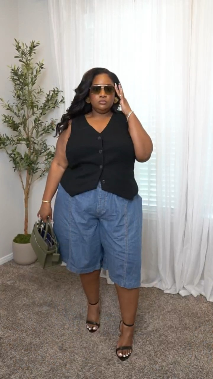 ✨ Plus Size Casual Jorts Outfit Inspo!

Finally found some denim Jorts that I am excited to wear! So, I had to style them up real quick to see what I could do based on what I already have in my closet. The 3x fits me better (size 18/20), and they go up to a 5X.

#LTKPlusSize #LTKgrwm #LTKootd