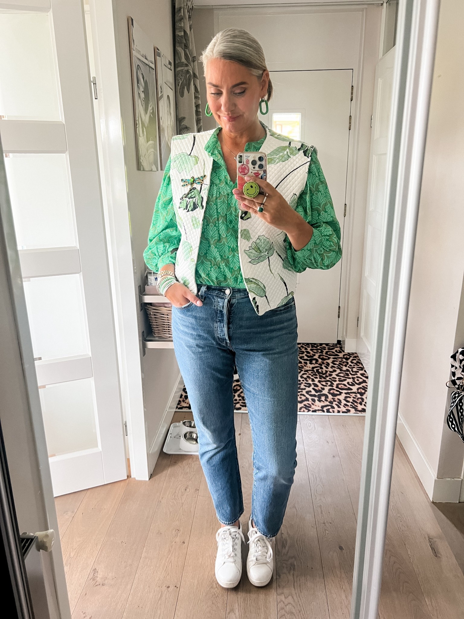 Ootd - Sunday. Green boho blouse (old, local boutique) paired with a white with green floral print waistcoat/vest/gilet (Norah, size 40), blue Levi’s 501 jeans and white K-Swiss sneakers. 



#LTKeurope #LTKmidsize #LTKnederlands