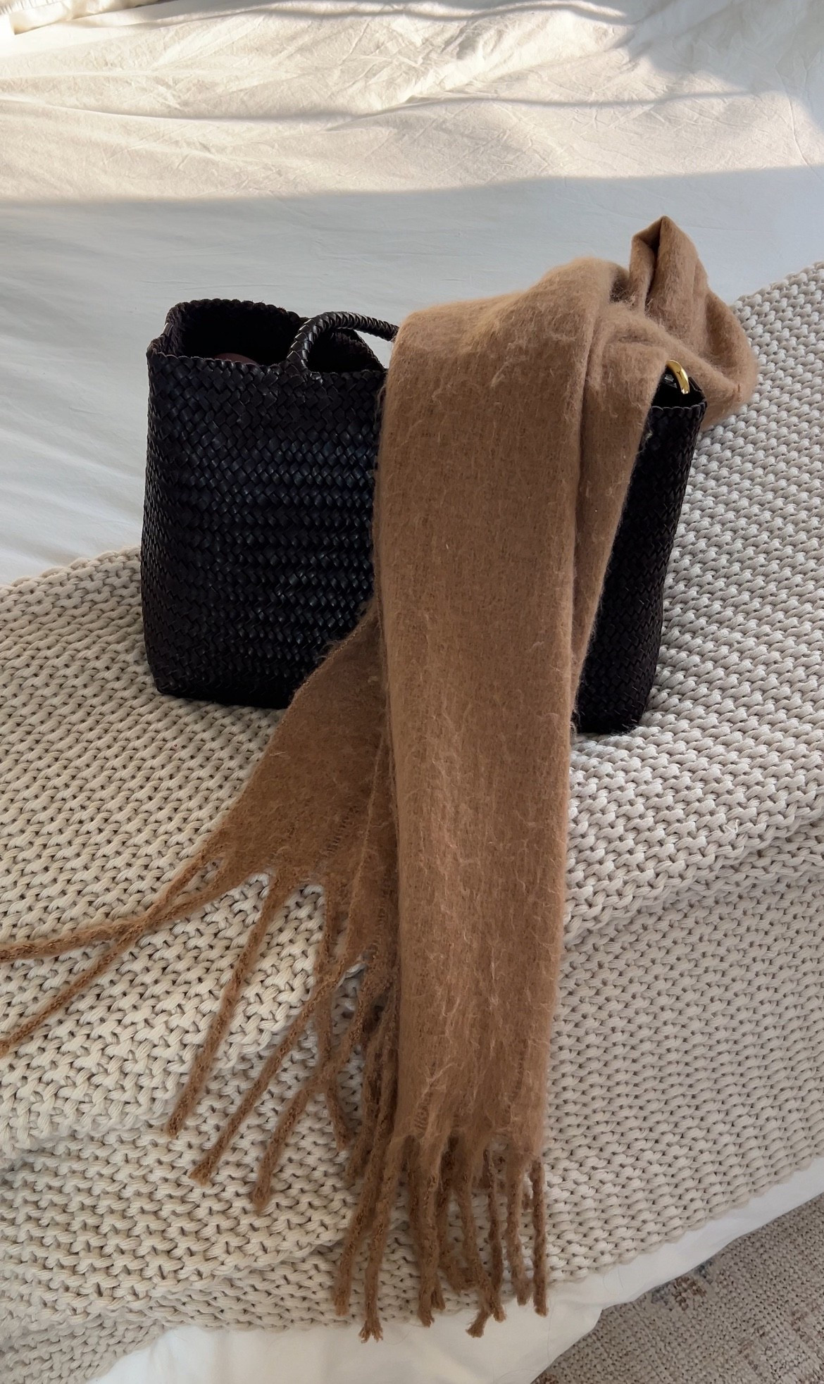 the perfect work bag and $9 neutral scarf!! some of my fave everyday items