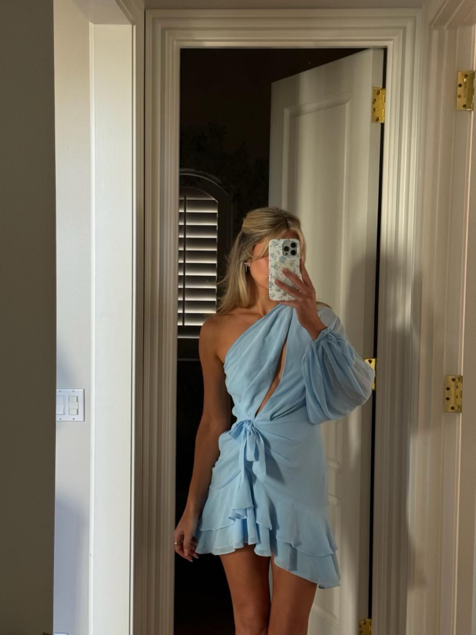 Perfect Little Blue Dress from Revolve x Micheal Costello 🩵

baby blue dress, mini dress, one shoulder dress, revolve dress, trendy style 

#LTKStyleTip