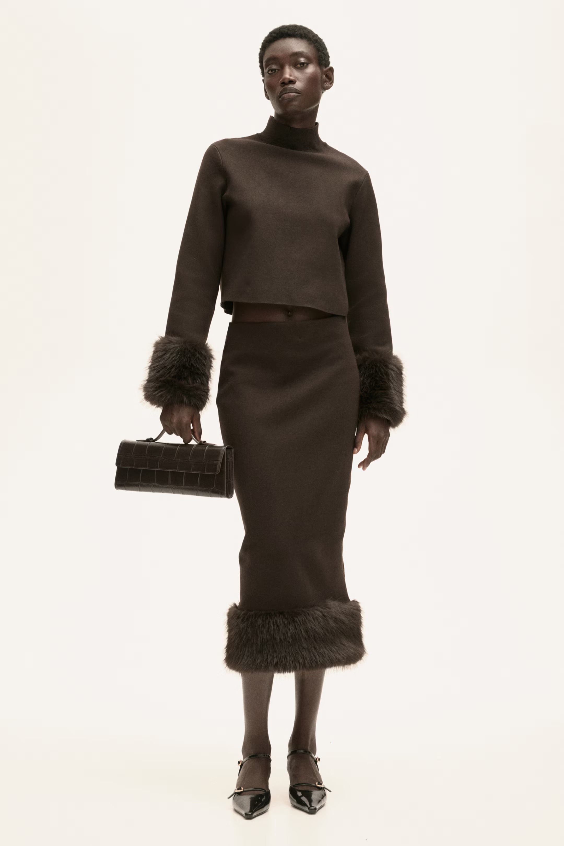 Fine-knit turtleneck top | H&M (UK, MY, IN, SG, PH, TW, HK)