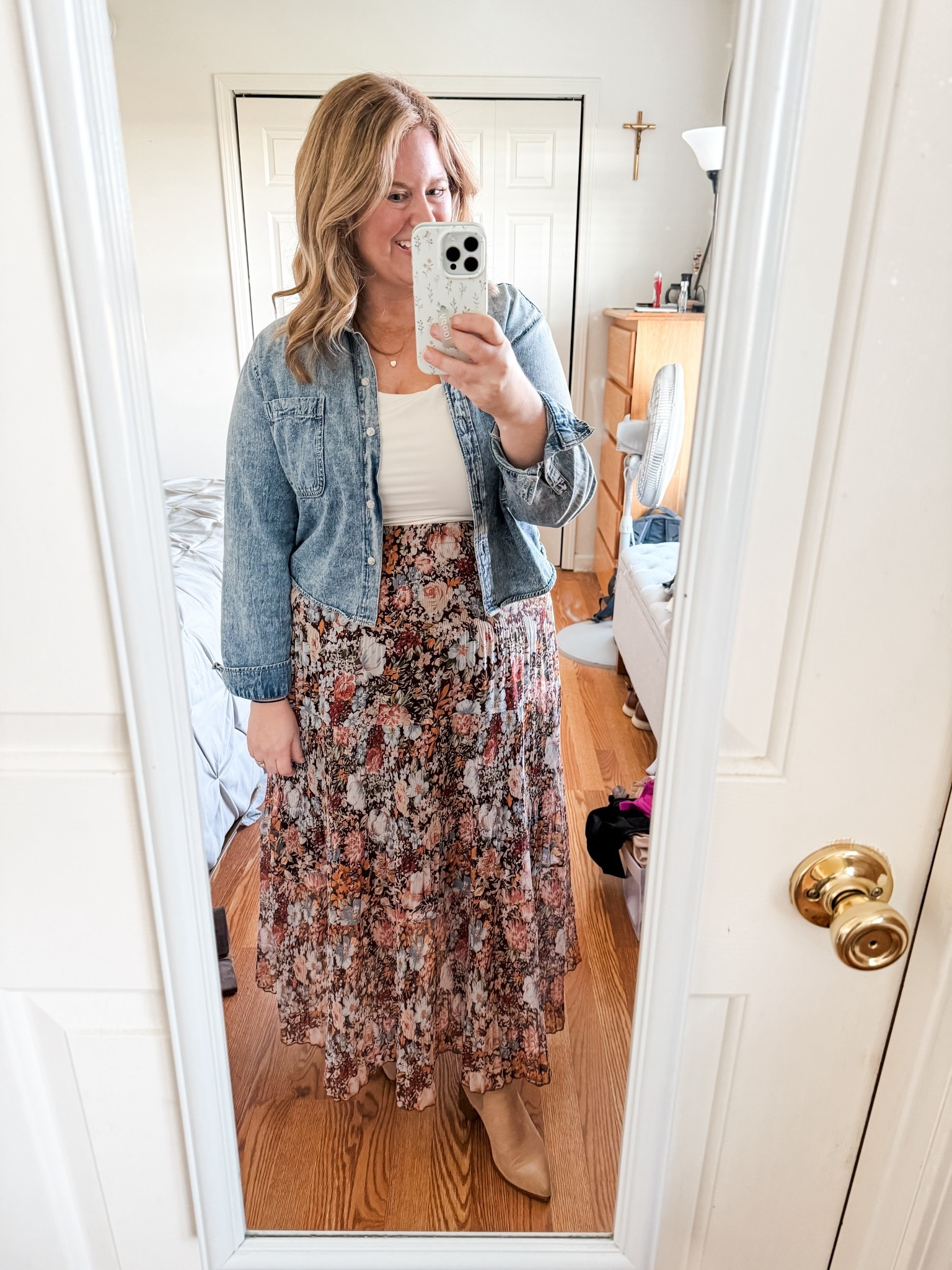 Teacher outfit! Would also be cute for Thanksgiving! XL in tank and skirt.  

#LTKSeasonal #LTKMidsize #LTKWorkwear