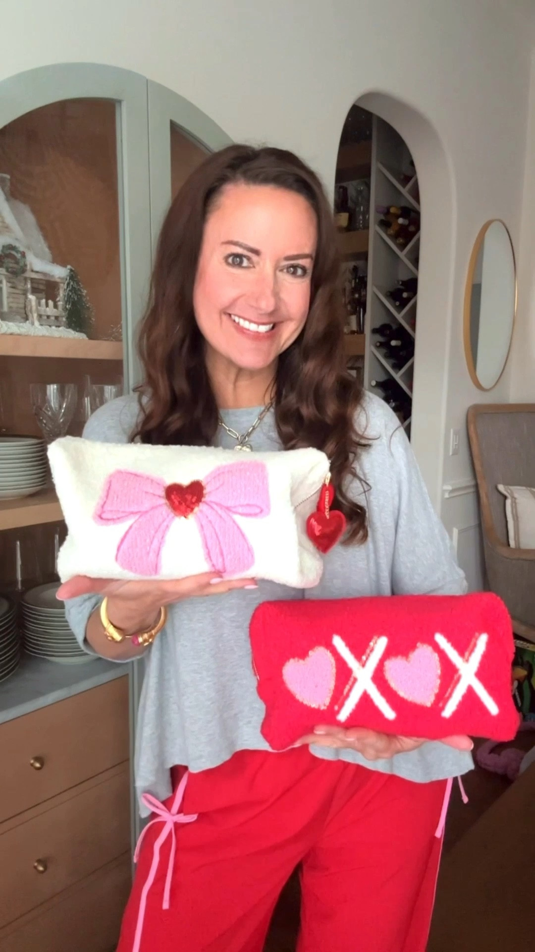 Cute gift for your daughter, girlfriends, teachers or anyone you want to show a little love!❤️
.


#LTKFindsUnder50 

#LTKSeasonal #LTKHome