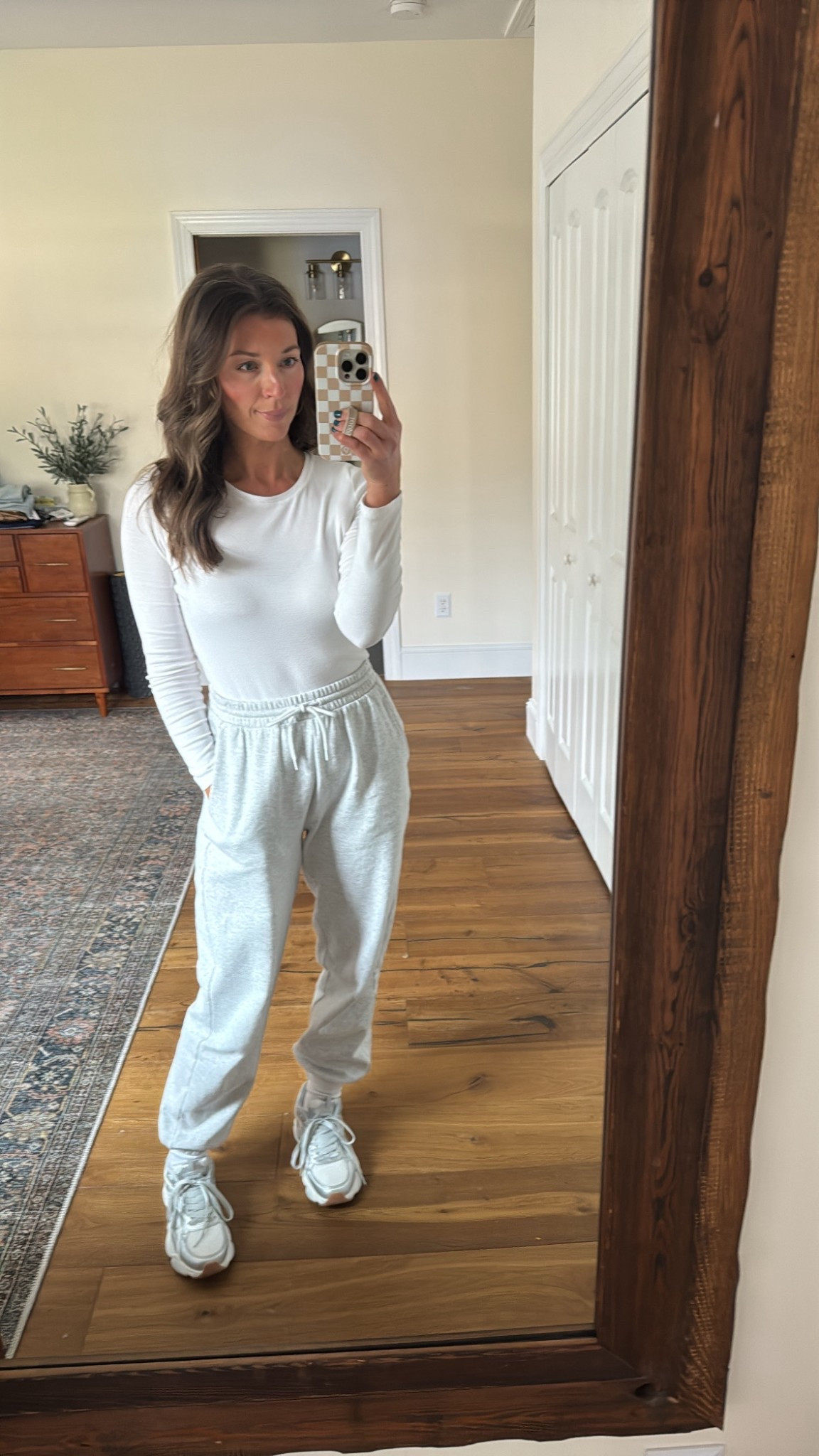 Comfies again today!

I sized up one in my sweats. Mine are older but linked a couple similar ones. Shoes I sized up half a size (usually a 7.5 and did an 8).