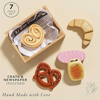 Le Toy Van - Educational Wooden Honeybee Market Baker's Basket Crate | Wood Play Food | Supermark... | Amazon (US)