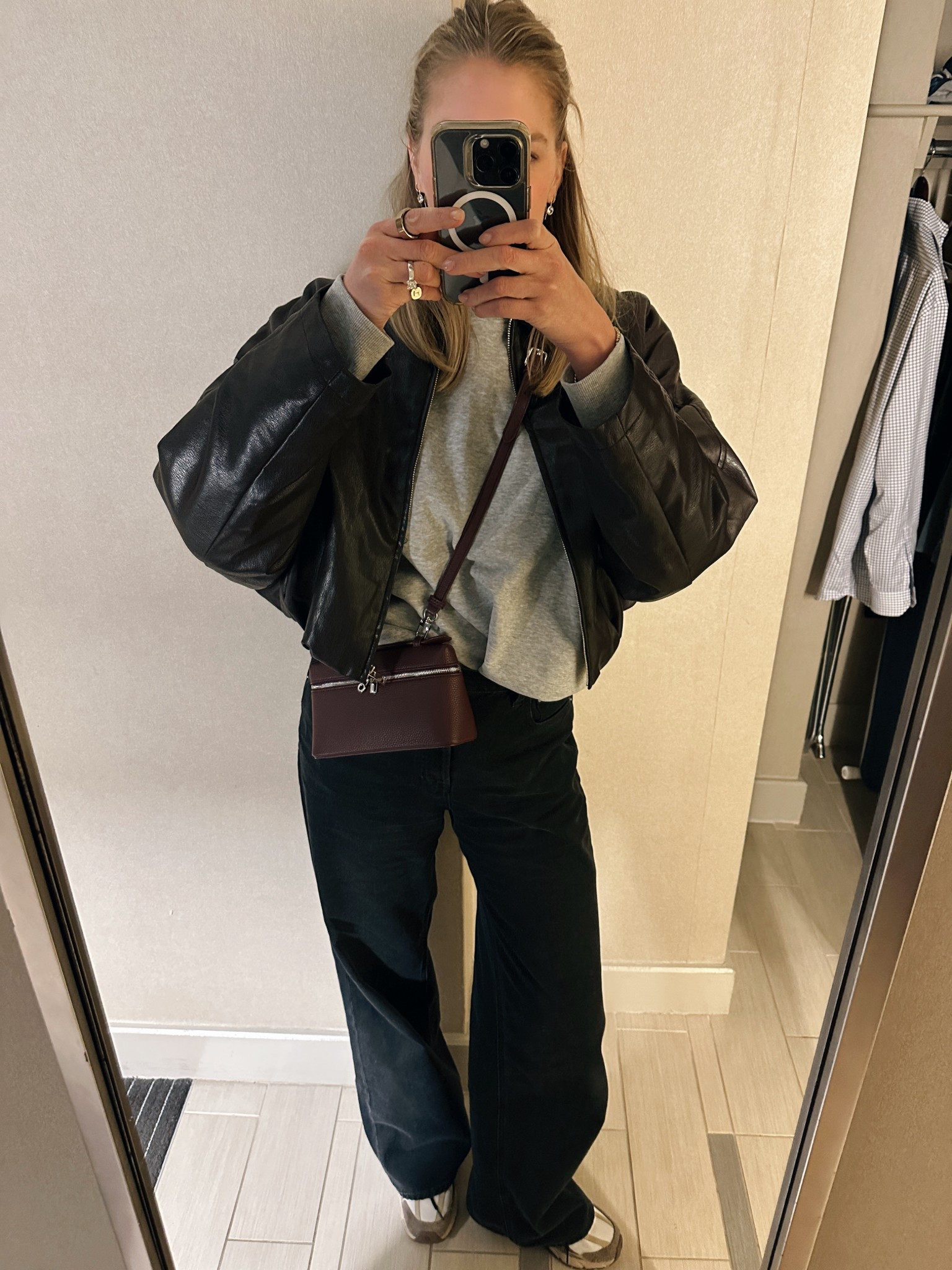 Casual walking around New York outfit! 