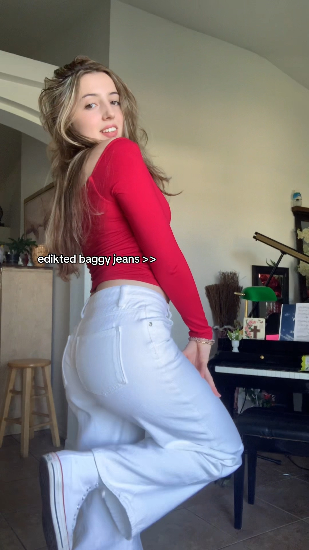 ❤️💃 
top: Hollister
jeans: pacsun (edikted)
shoes: converse !!

#LTKParties #LTKStyleTip #LTKGiftGuide