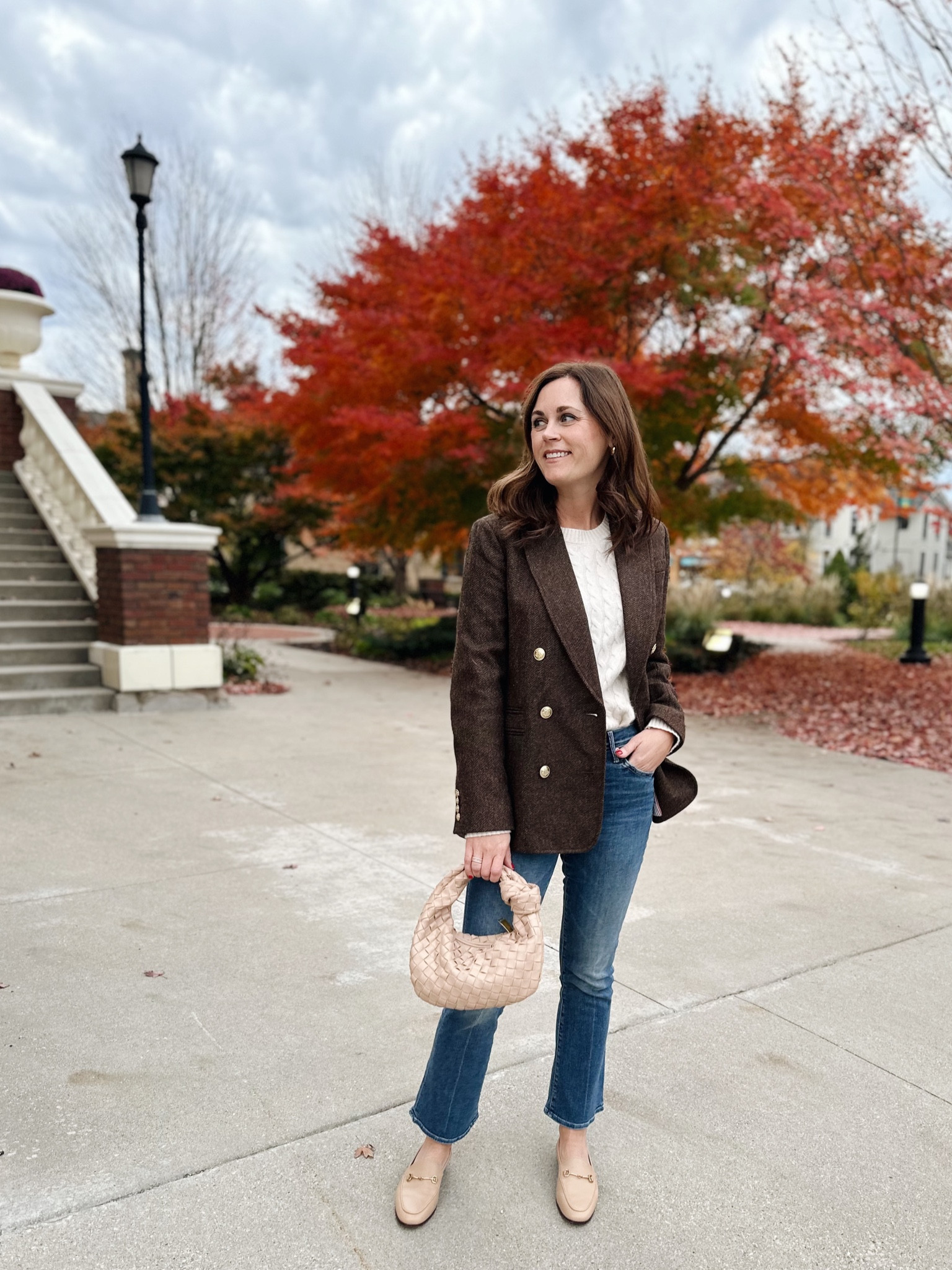 Blazer true to size, 4 (this is last years version, current version has different button layout)
Sweater I went up a size for more room, medium
Jeans I’m in my smaller size, 25

#LTKSeasonal #LTKover40