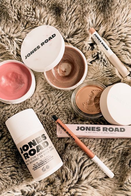 I love the Jones Road products for summer. The miracle balms and the foundations are amazing. You can mouse these alone or paired up for minimal, natural summer makeup  

#LTKBeauty #LTKFindsUnder100