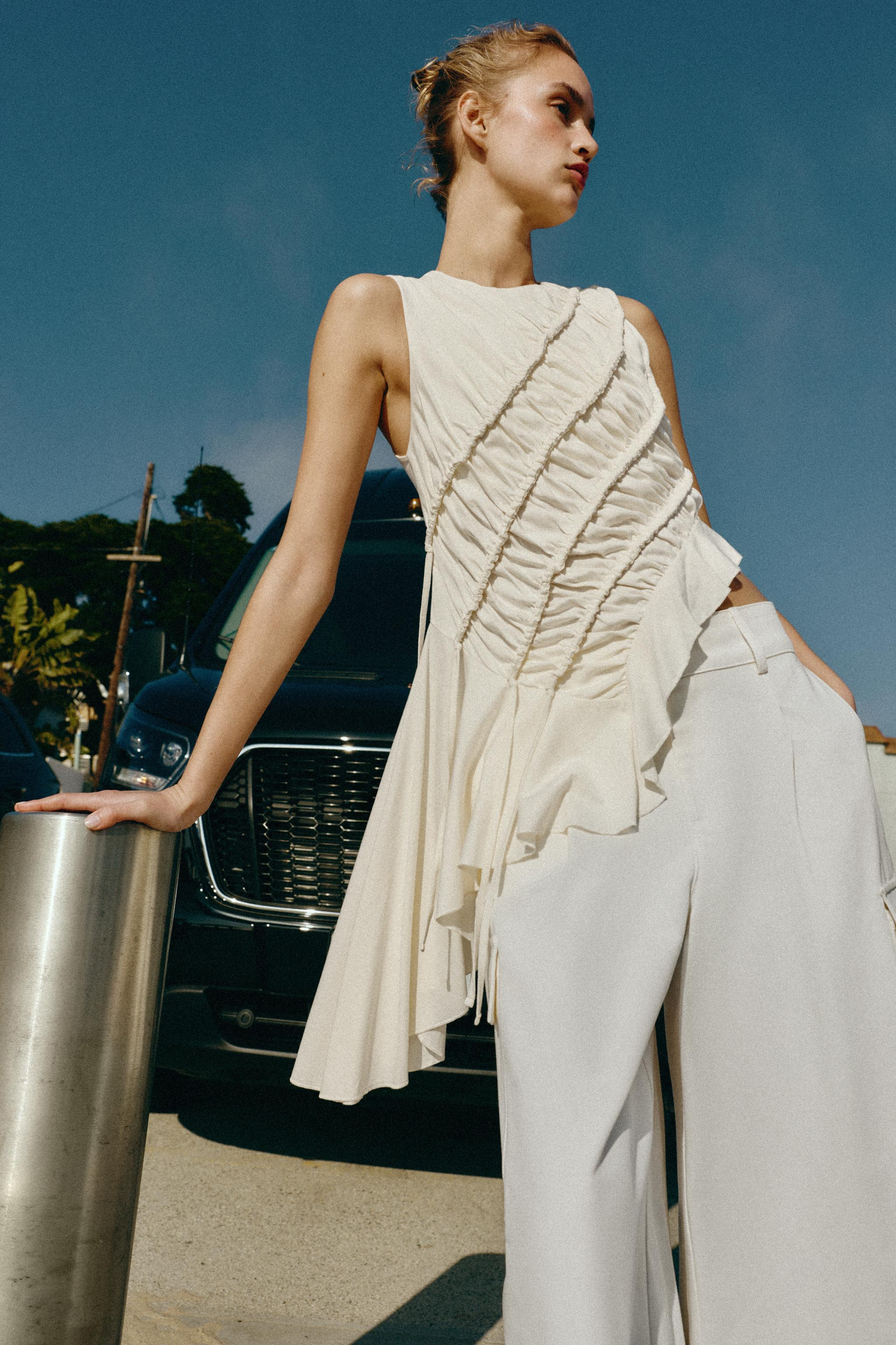 ASYMMETRIC RUCHED TOP | Zara US