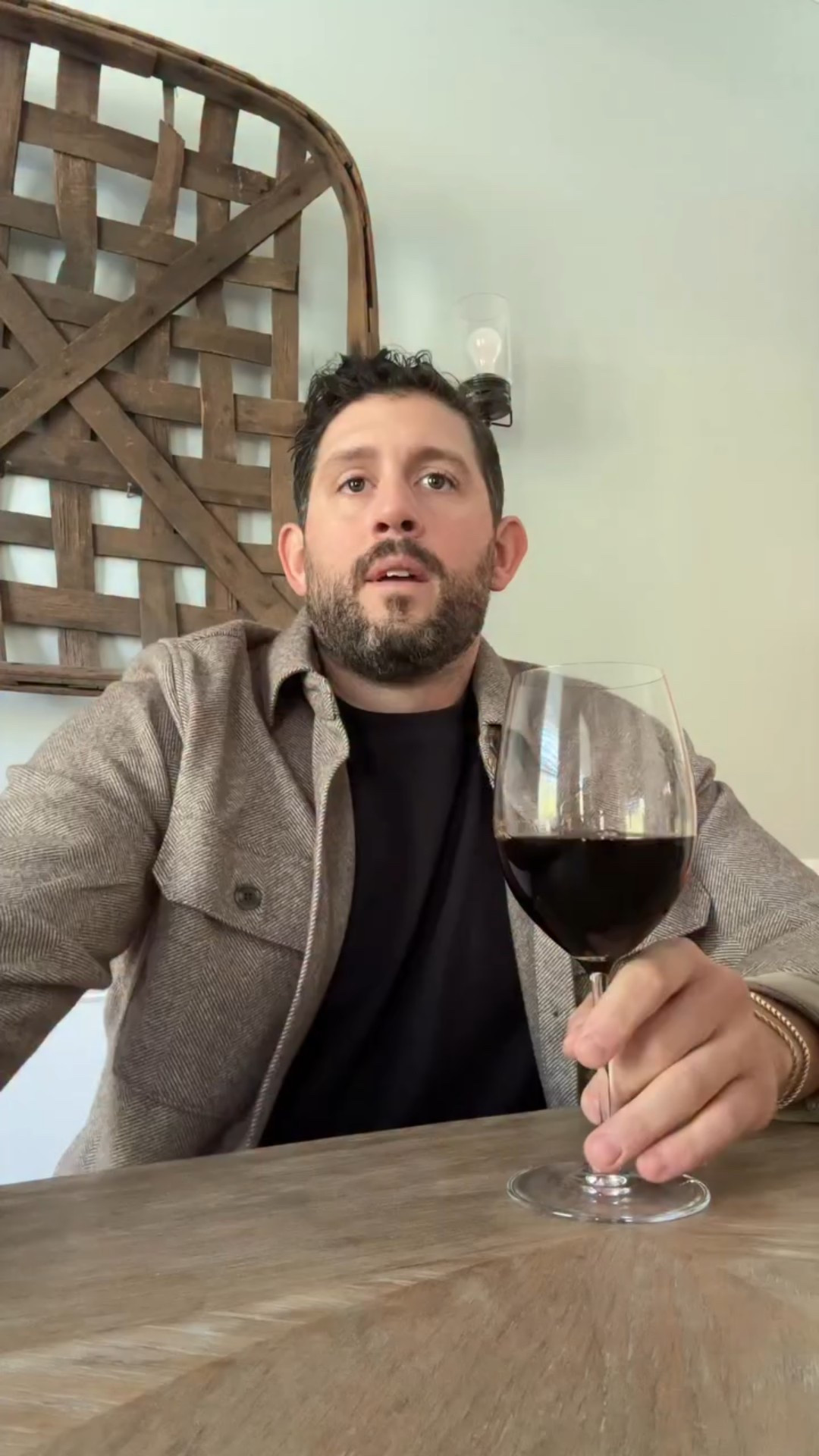 Can’t believe it’s Thanksgiving already, so Christmas is coming fast. I’ll be posting more gift ideas for men and this shacket from @7diamonds is a must…plus (ITS ON SALE).

#LTKHoliday #LTKGiftGuide