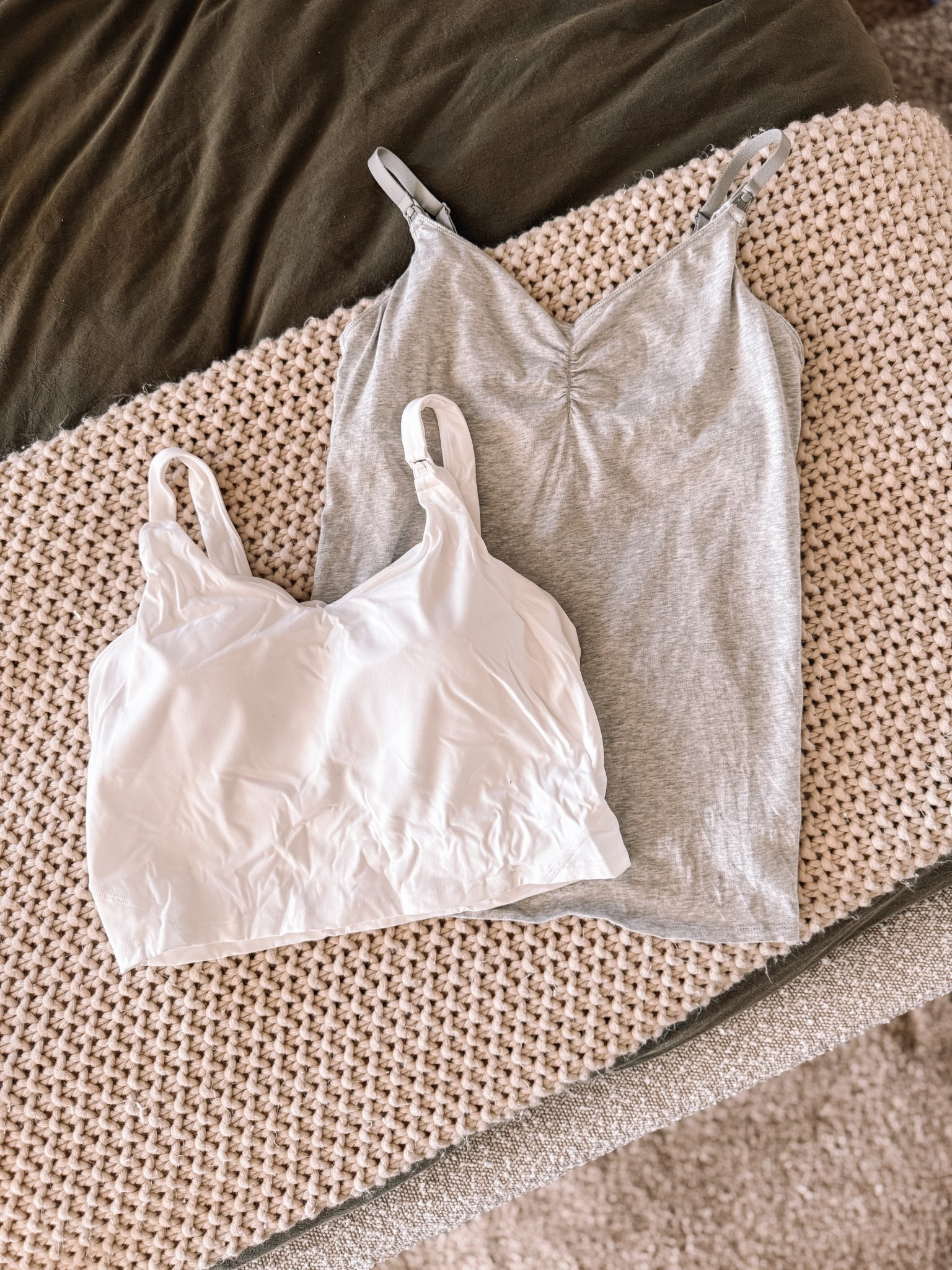 Nursing tank tops! Medium in both 

Nursing tops 
Nursing tanks
Nursing friendly


#LTKBaby #LTKFindsUnder50 #LTKBump