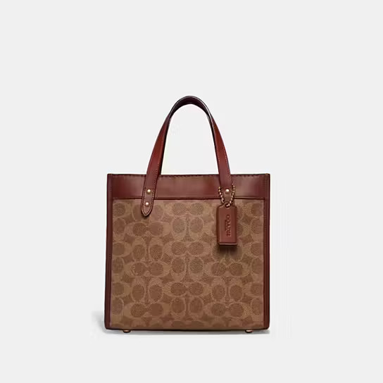 Field Tote 22 In Signature Canvas With Horse And Carriage Print | Coach (US)