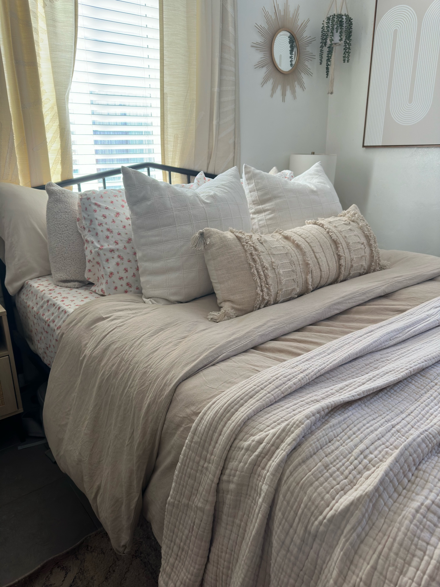 spring bedding in full swing 🌷 

#LTKSeasonal #LTKhome #LTKsalealert