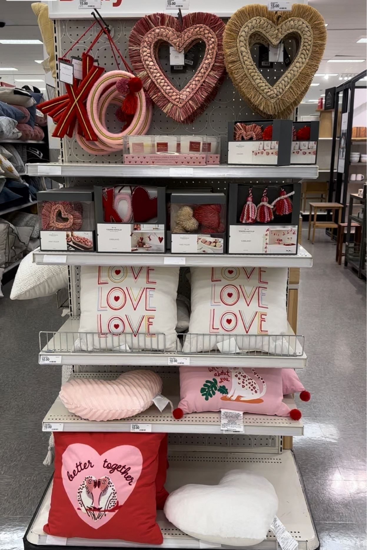 Target 🎯Valentine’s Day decor is online and in stores! Here are my favorites! 💌

#LTKSeasonal #LTKFind #LTKhome