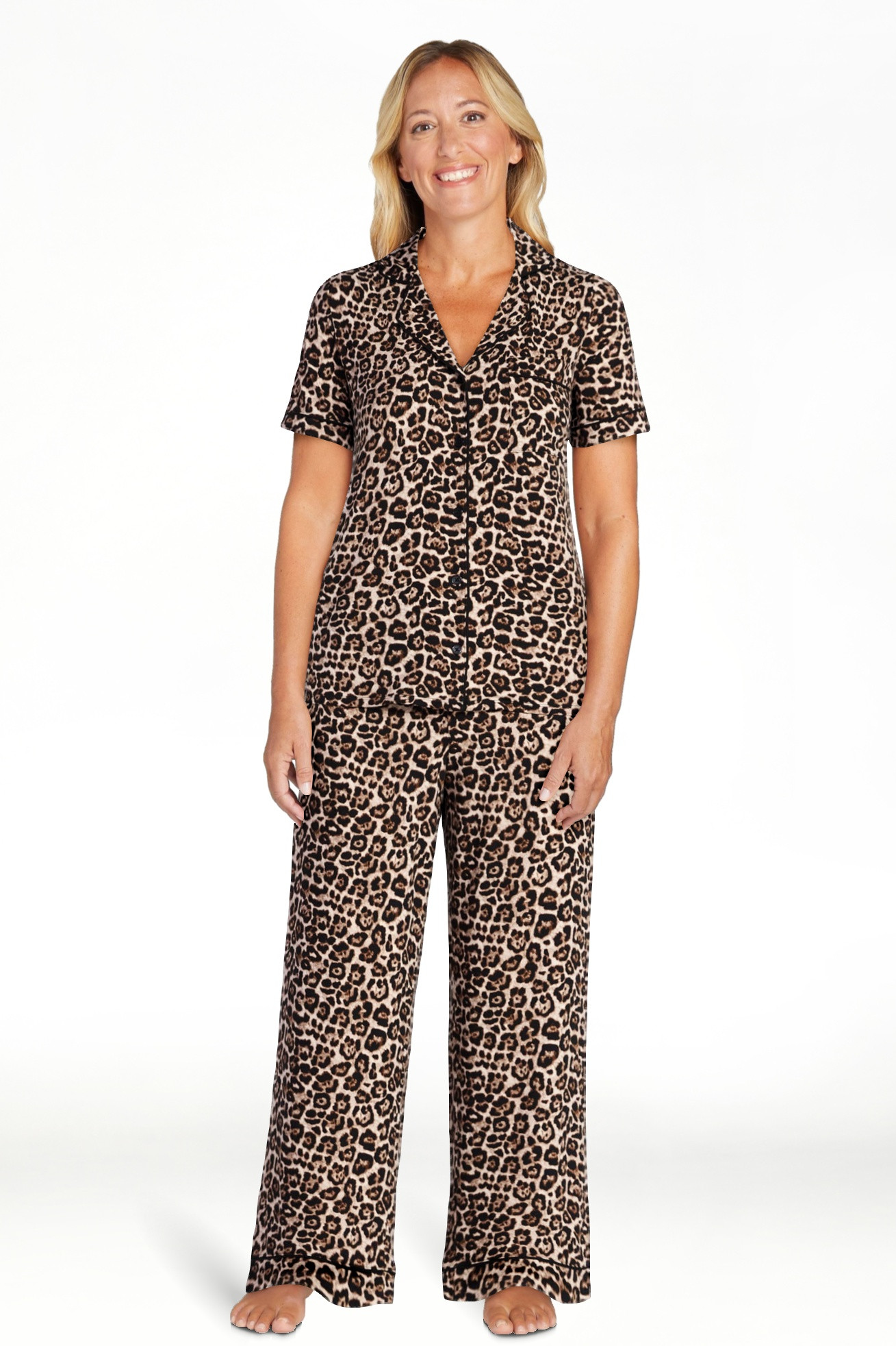 Joyspun Women's Dreamy Soft Collection Notch Collar Top and Capri Pants Pajama Set, 2-Piece, Size... | Walmart (US)