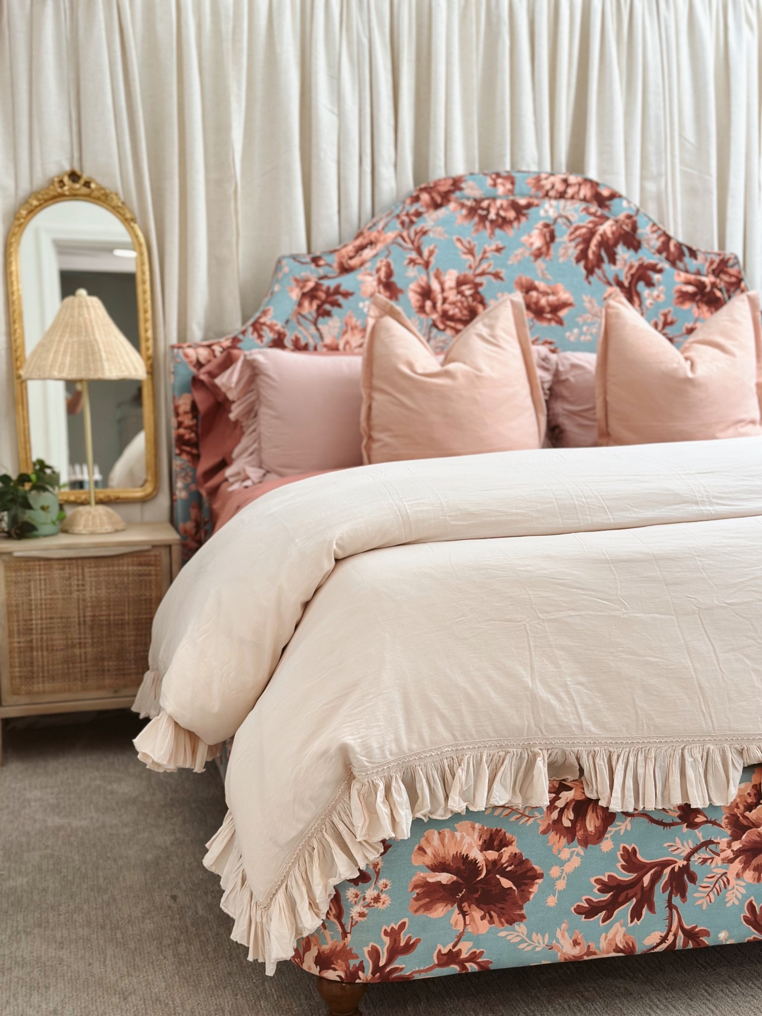 I got an alert that our fav down comforter is back down to $49 for a king size! Normally $200! Macys spring sale coming in clutch! This is an even better deal than black Friday!

#LTKSaleAlert #LTKHome #LTKStyleTip