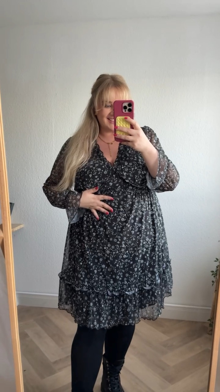 Herbstkleid 

Am 10. und 11. November 22% sparen mit dem Code: SINGLESDAY 

#kleid #mesh #jersey #floral #curvy

#LTKkleider #LTKdeutschland #LTKplussize