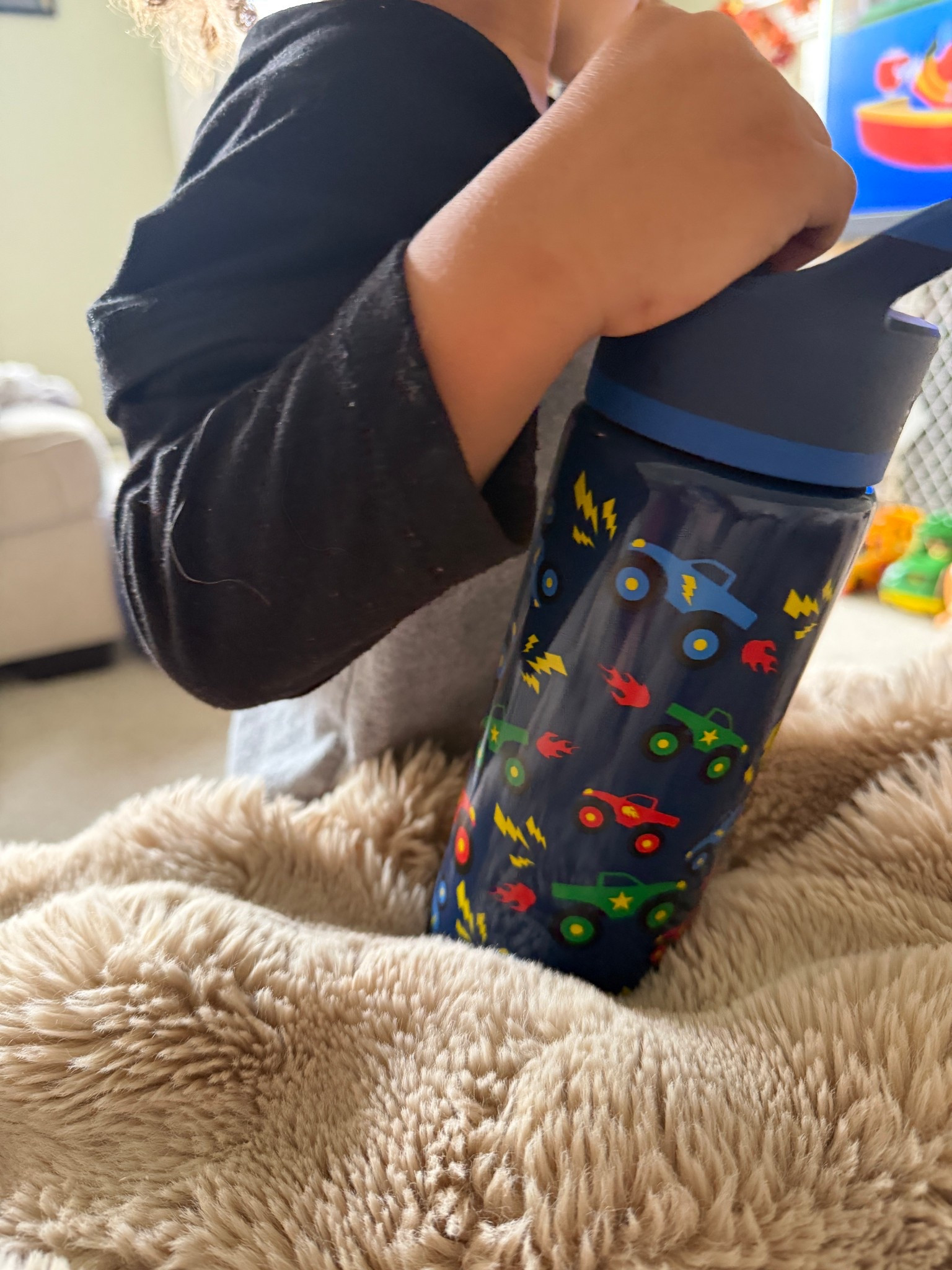 Upgraded my toddler’s water bottle to an 18oz one and it’s just another sign he’s growing up so fast 🥹

#LTKGiftGuide #LTKFamily #LTKKids