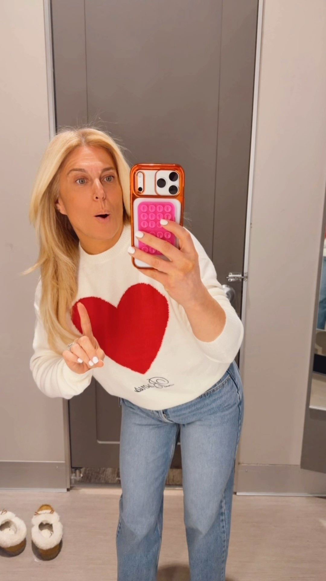 I bought these heart pocket jeans in a nanosecond!!! 

#LTKootd