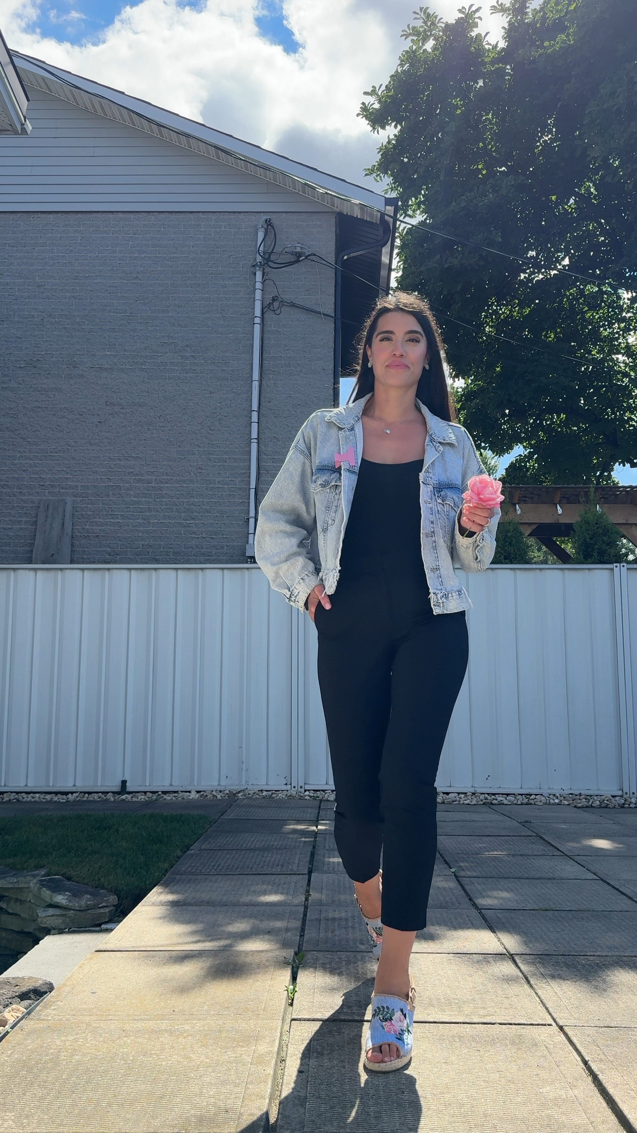 A denim jacket is perfect for those cooler summer nights as we transition into fall. It's a versatile piece that adds a stylish layer to your outfit.


#LTKstyletip #LTKtravel #LTKsummer