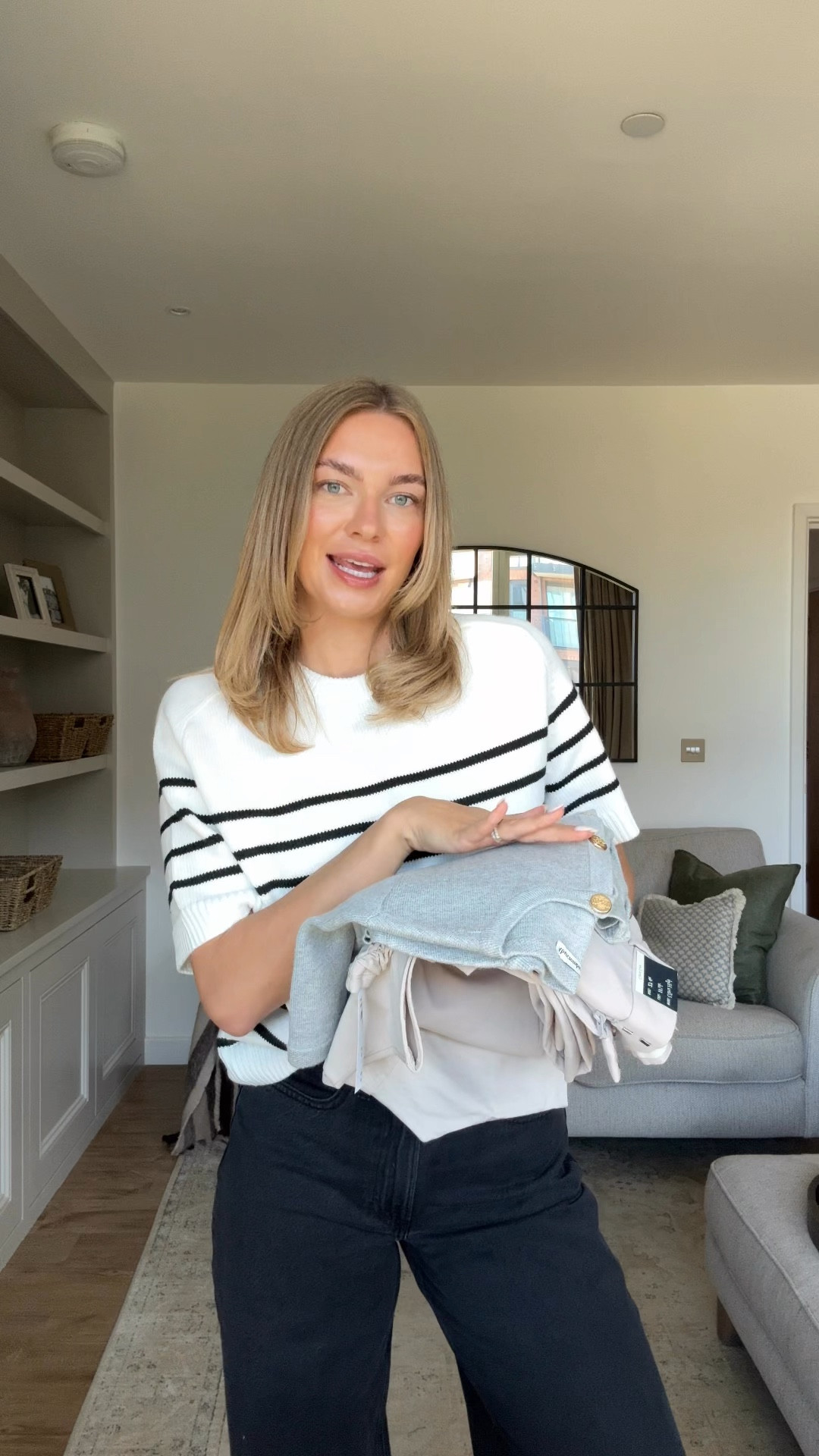 Abercrombie autumn winter office outfit favourites 
Classic jeans
Smart knitwear
Tailored trousers for work 