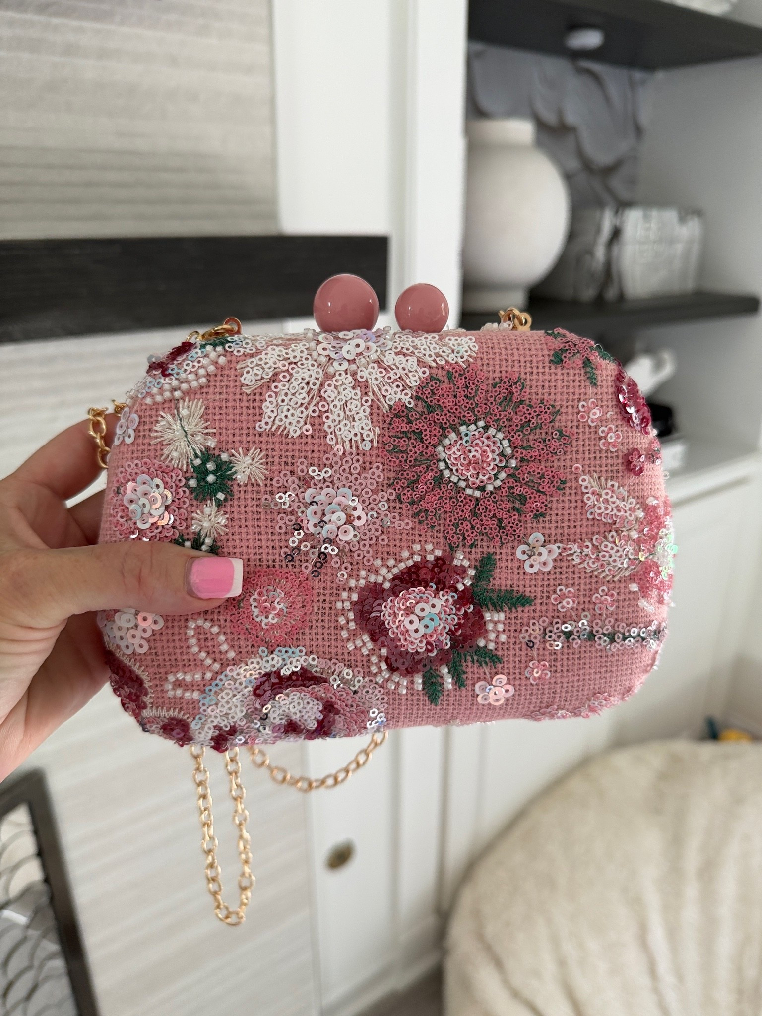 Cutest clutch

#LTKSeasonal #LTKdayinmylife #LTKootd