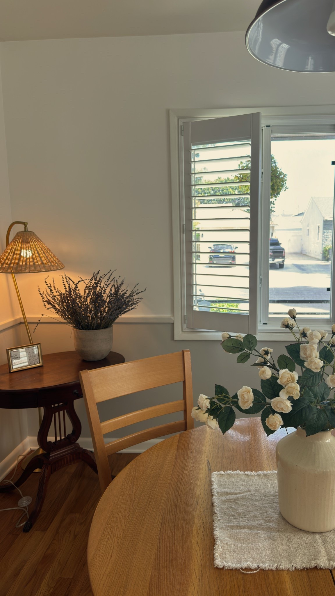Dinning room decor🤍