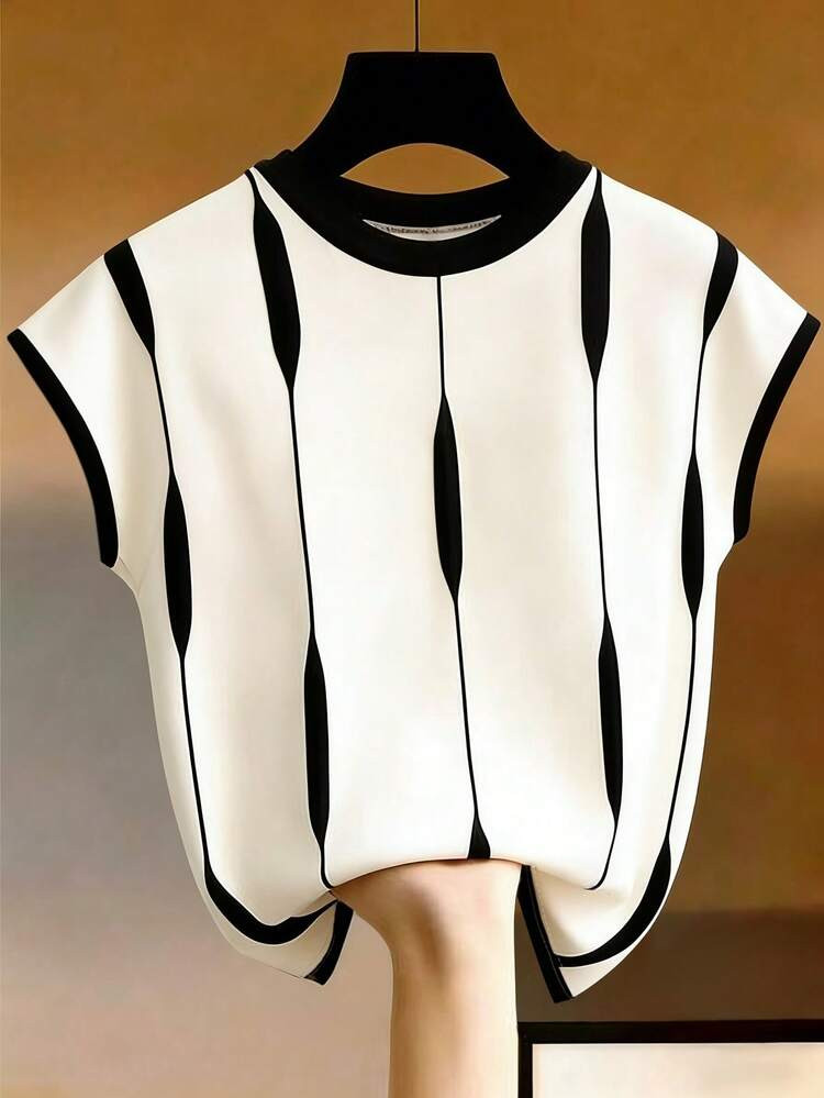 SHEIN Franclia Women's Contrast Stripe Knit Round Neck Short Sleeve Top, New Drop Shoulder Colorblock Striped Short Sleeve T-Shirt, Minimalist Versatile,Spring/Summer Clothing, Women's Tops Women's Short Sleeve Tops Women's Tops For Summer, Blouse For Women Casual Modern Modern Tops For Women Graphic Tops | SHEIN